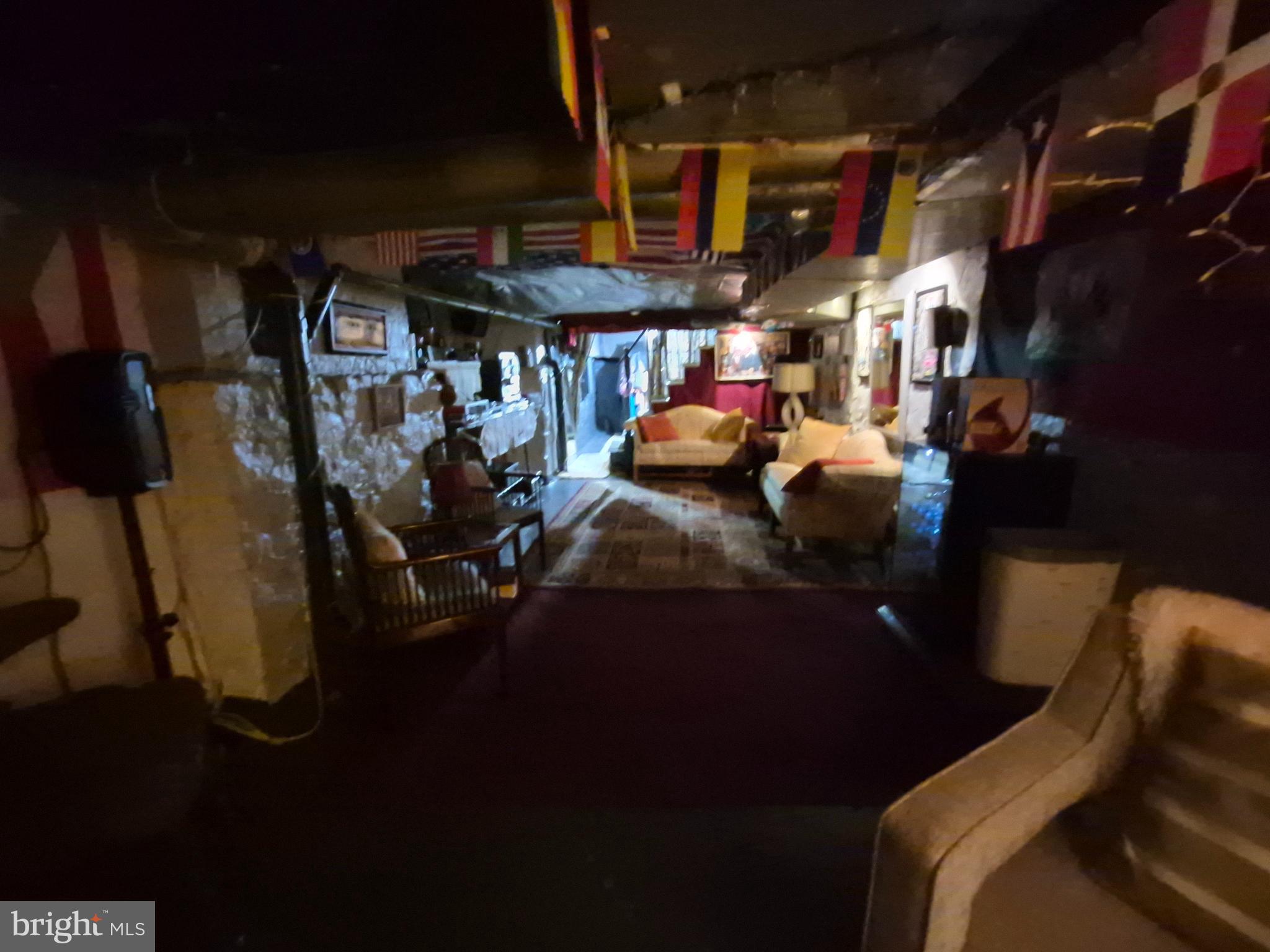 COOL SPRING - Residential