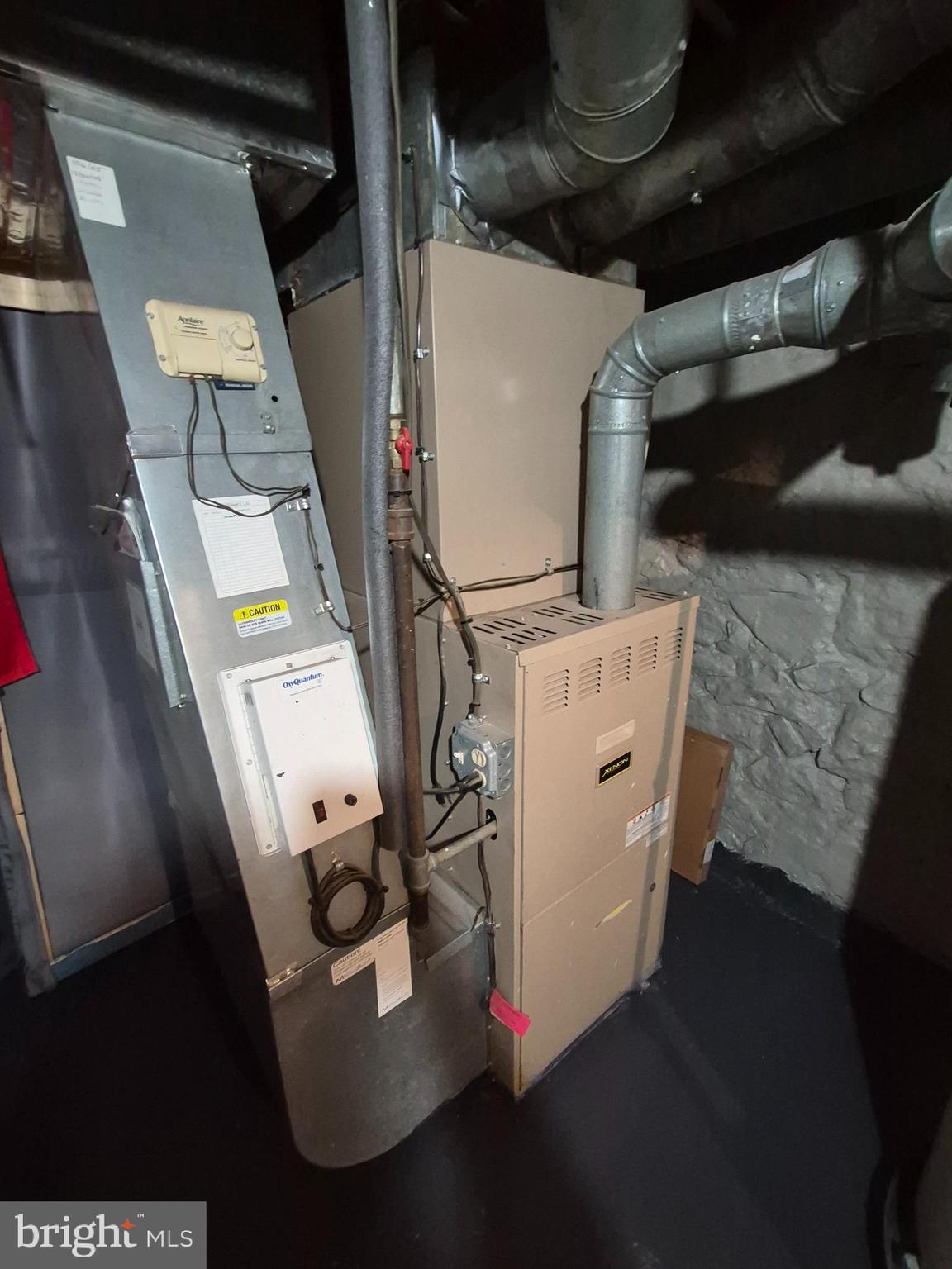 COOL SPRING - Residential