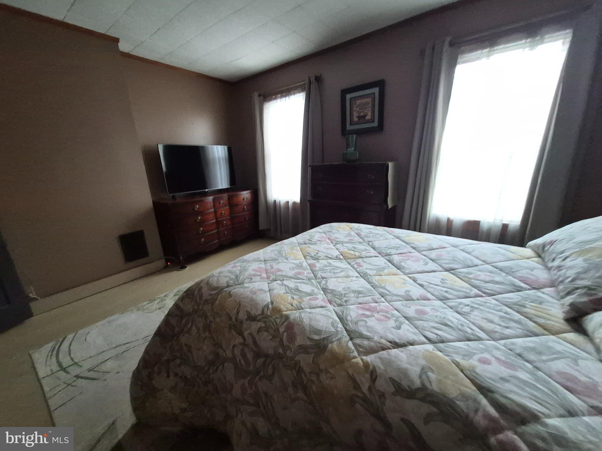 COOL SPRING - Residential