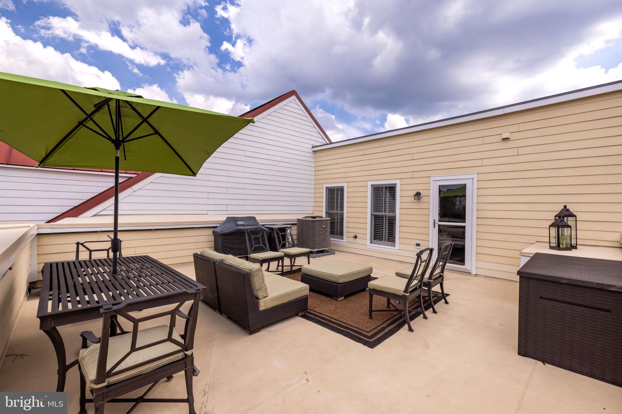 POTOMAC GREENS - Residential Lease