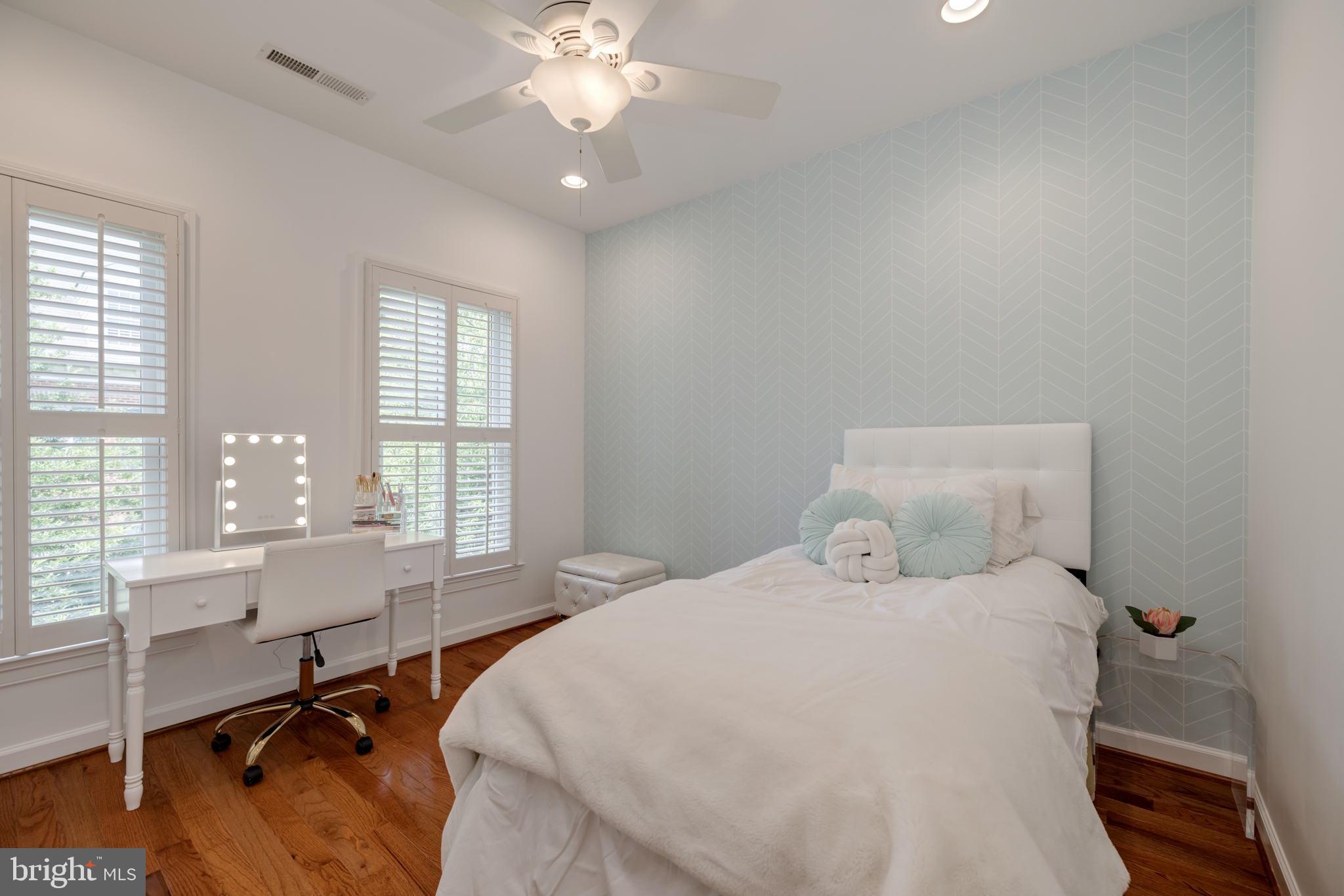 POTOMAC GREENS - Residential Lease