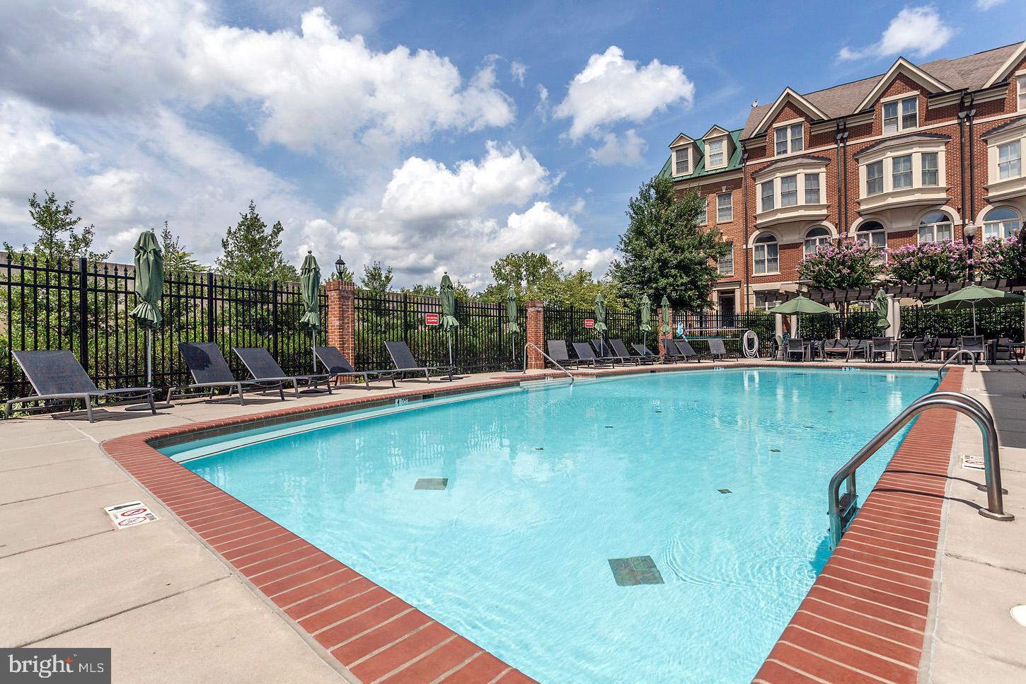 POTOMAC GREENS - Residential Lease