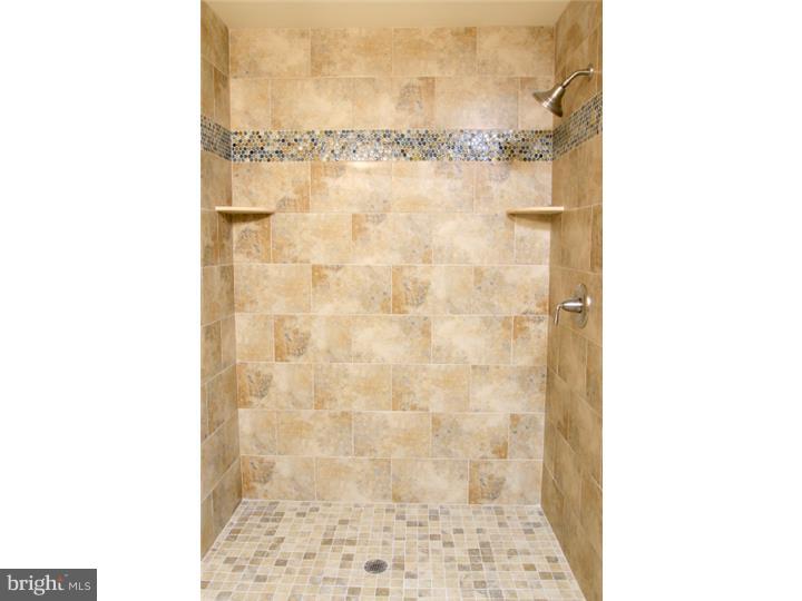 CANAL STREET - Residential