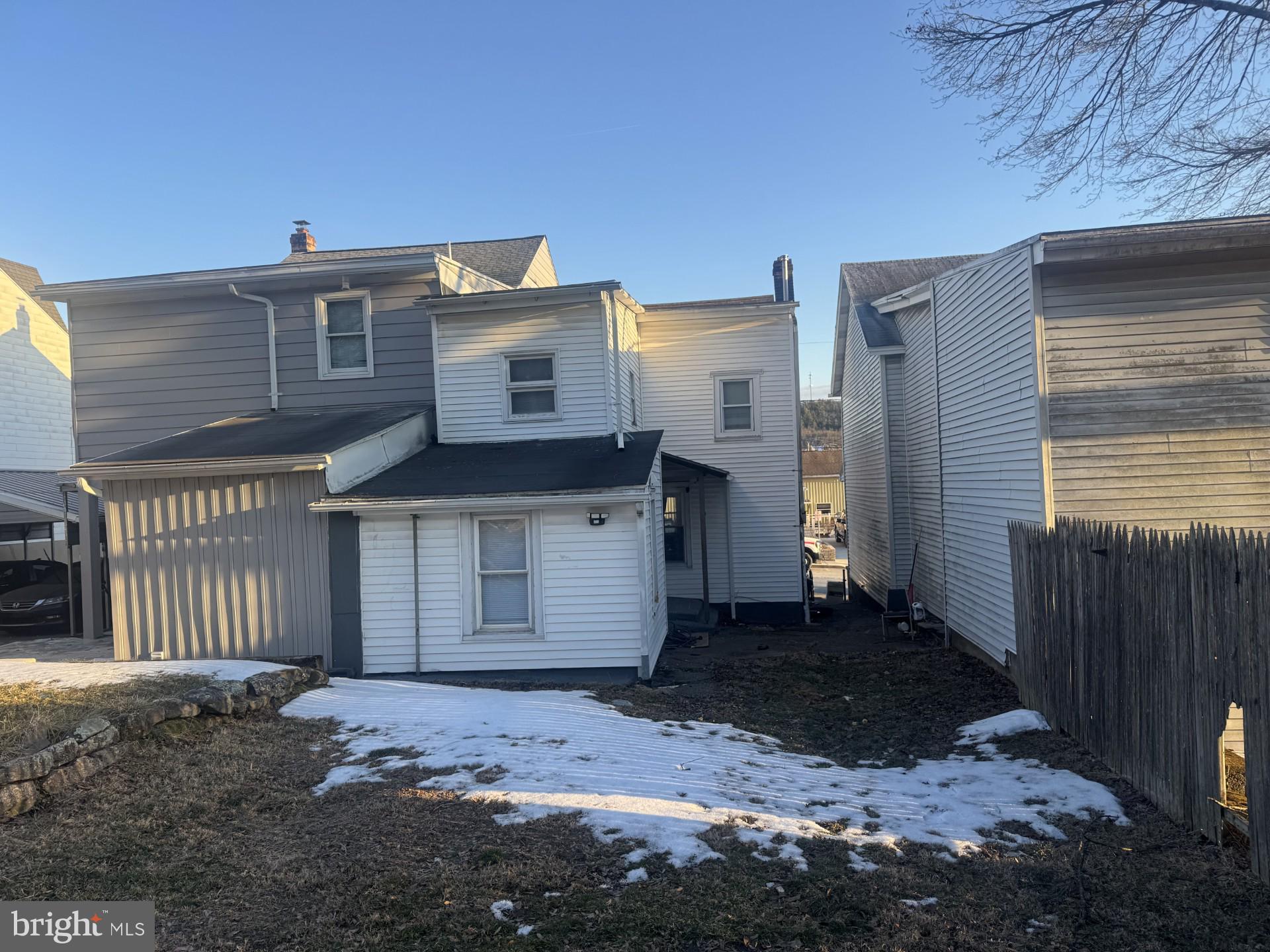 DUTCH HILL - Residential