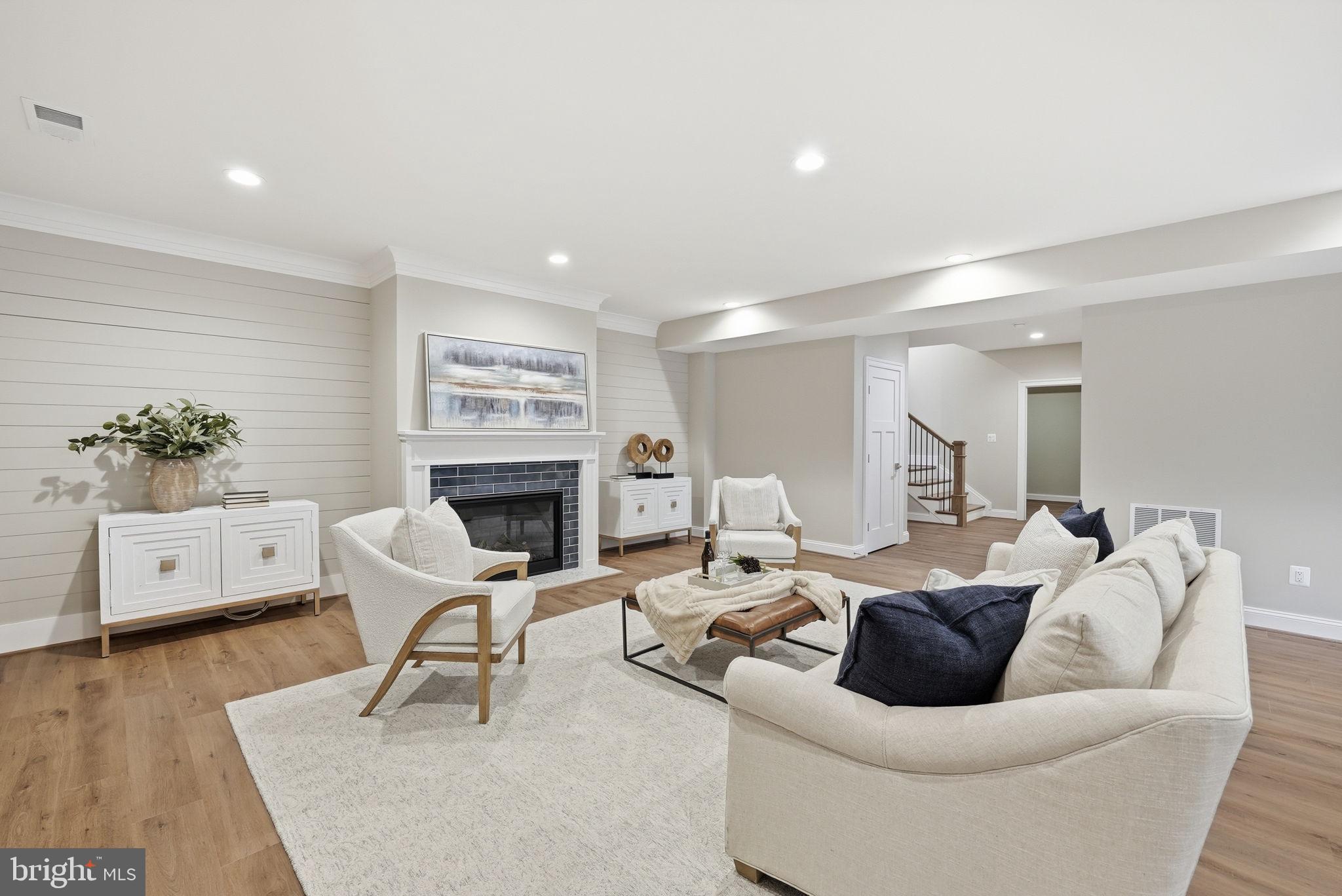 WINDOVER HEIGHTS - Residential