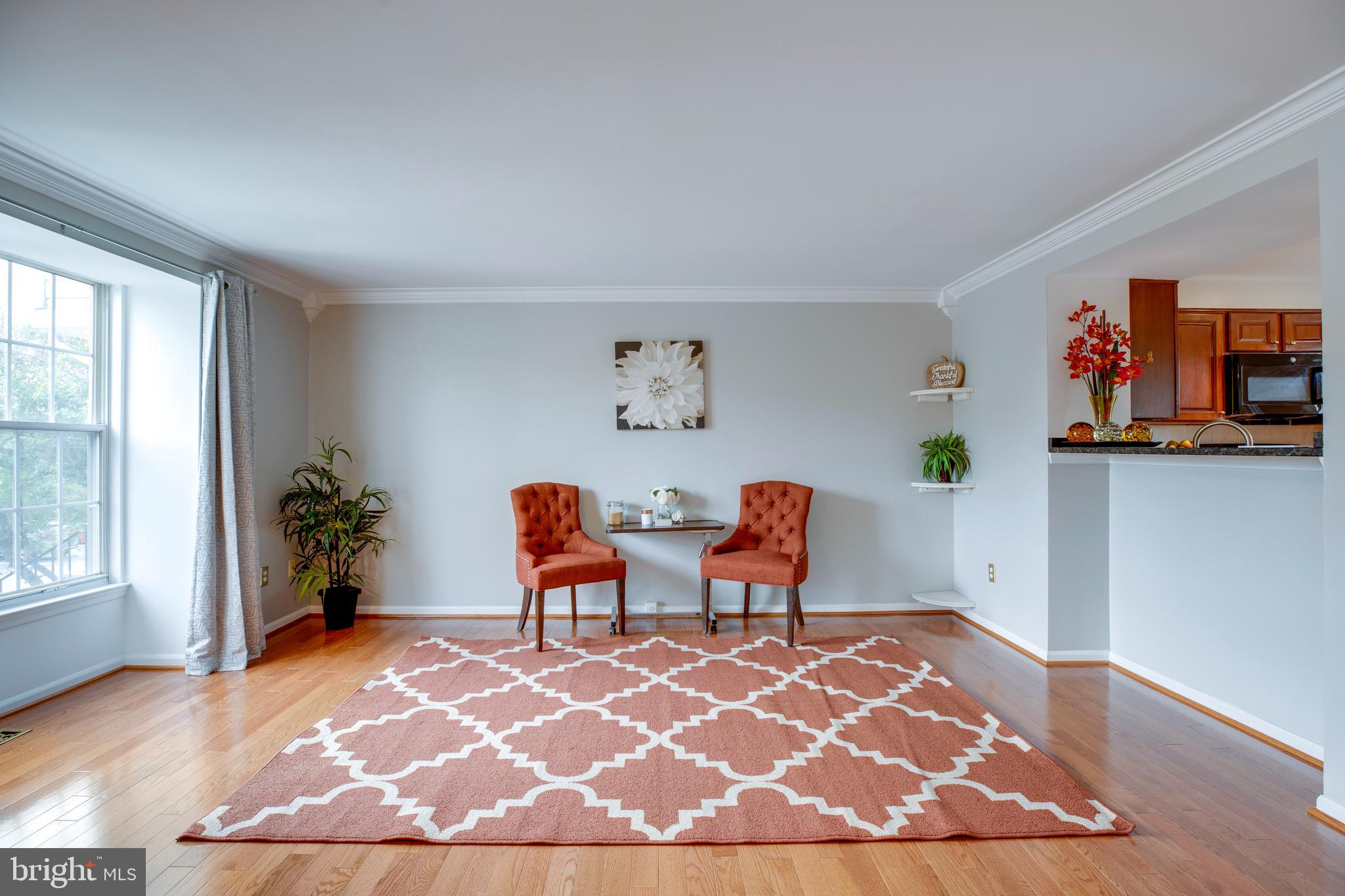 OLD GABLE SQUARE - Residential