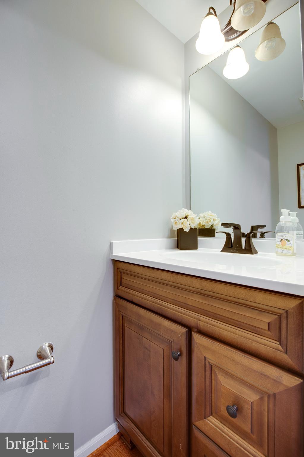 OLD GABLE SQUARE - Residential