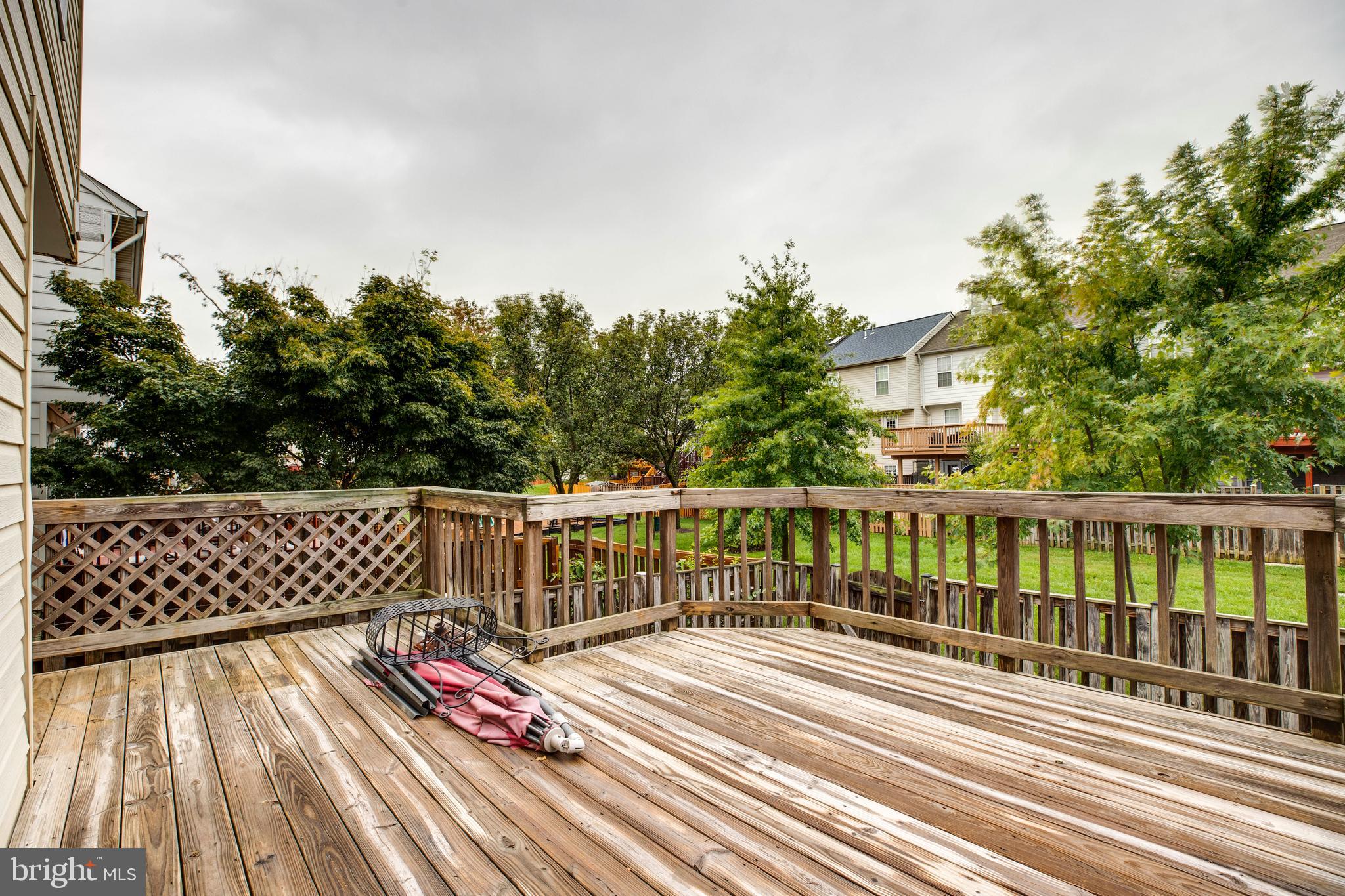 OLD GABLE SQUARE - Residential