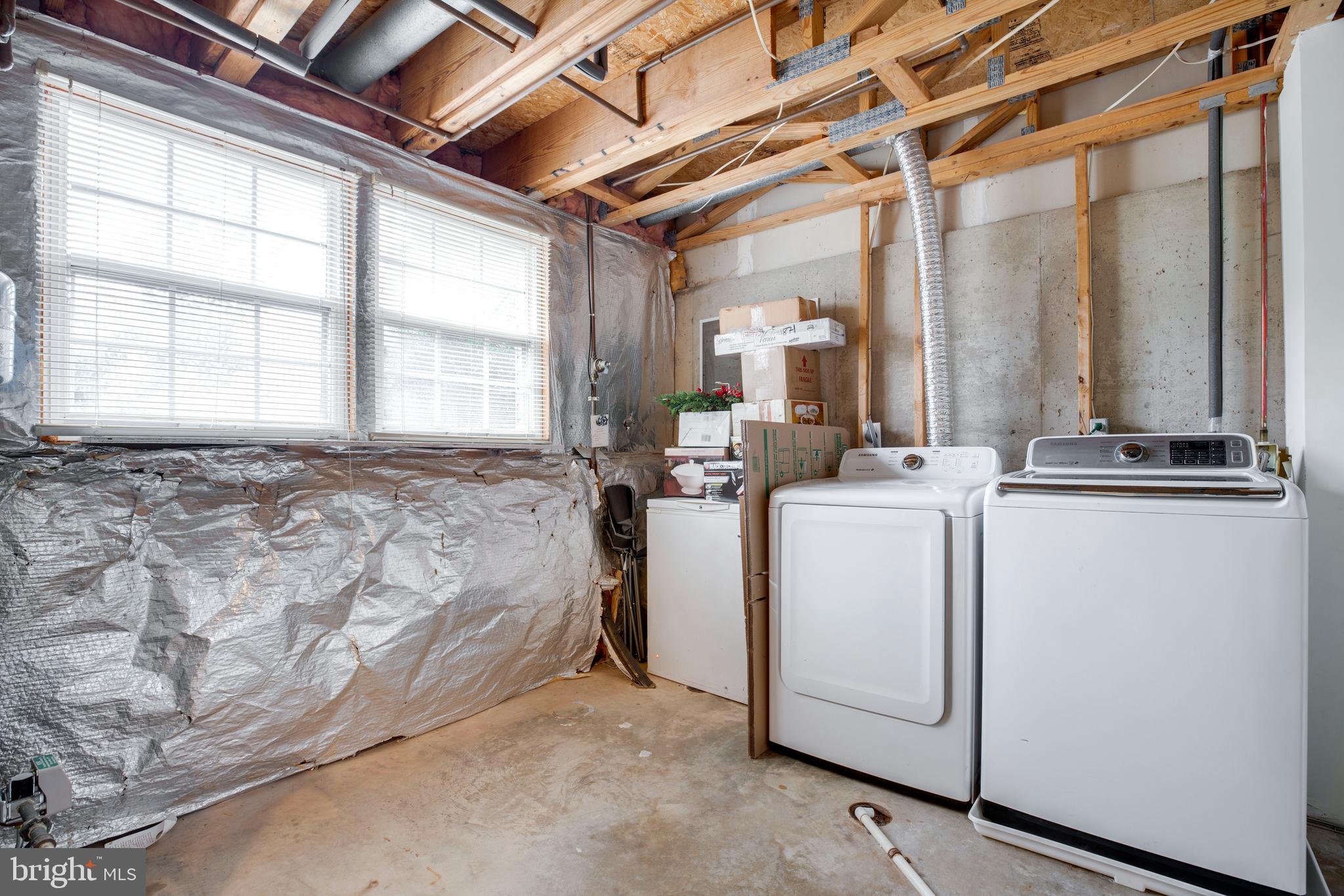 OLD GABLE SQUARE - Residential