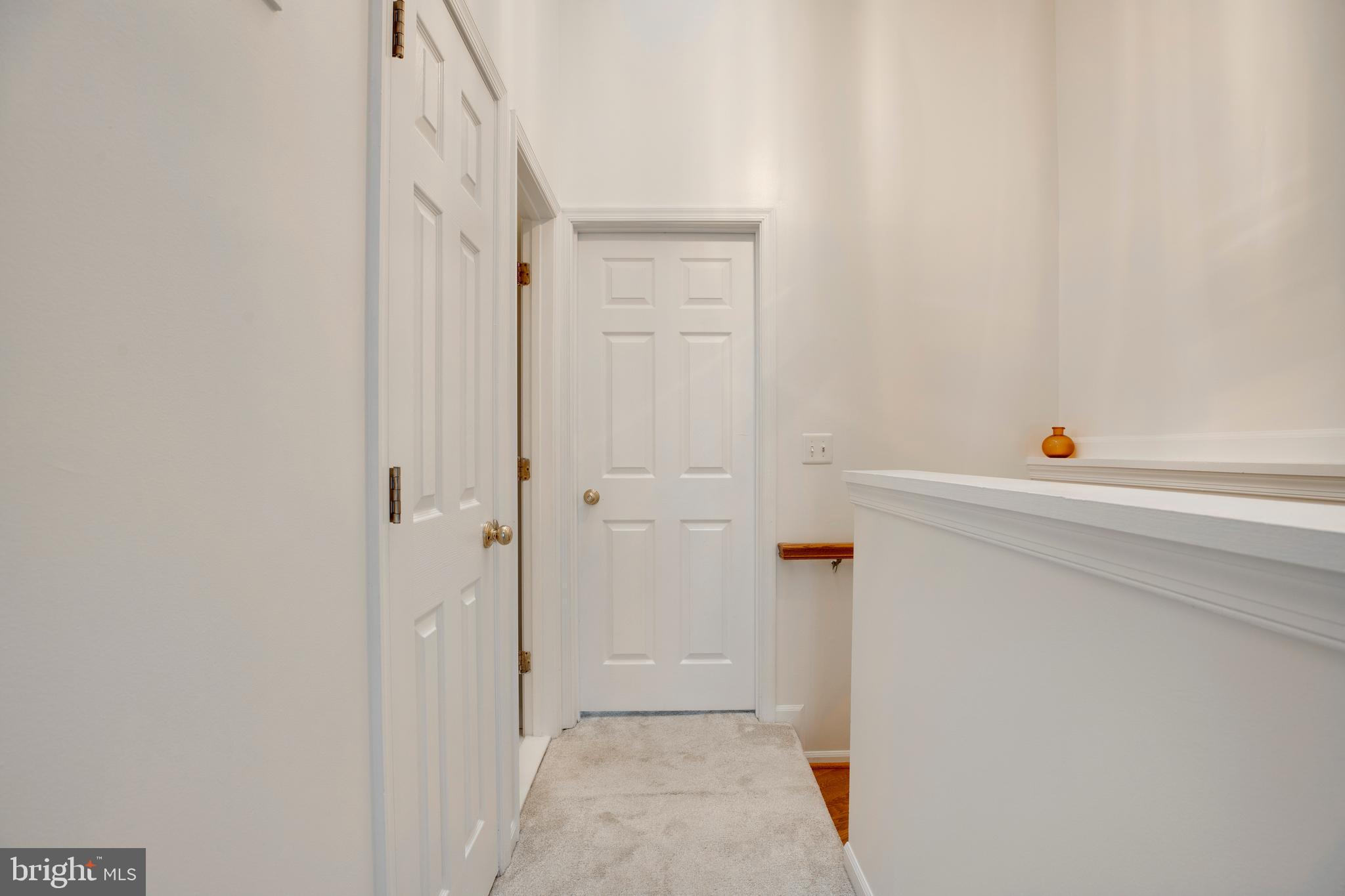 OLD GABLE SQUARE - Residential