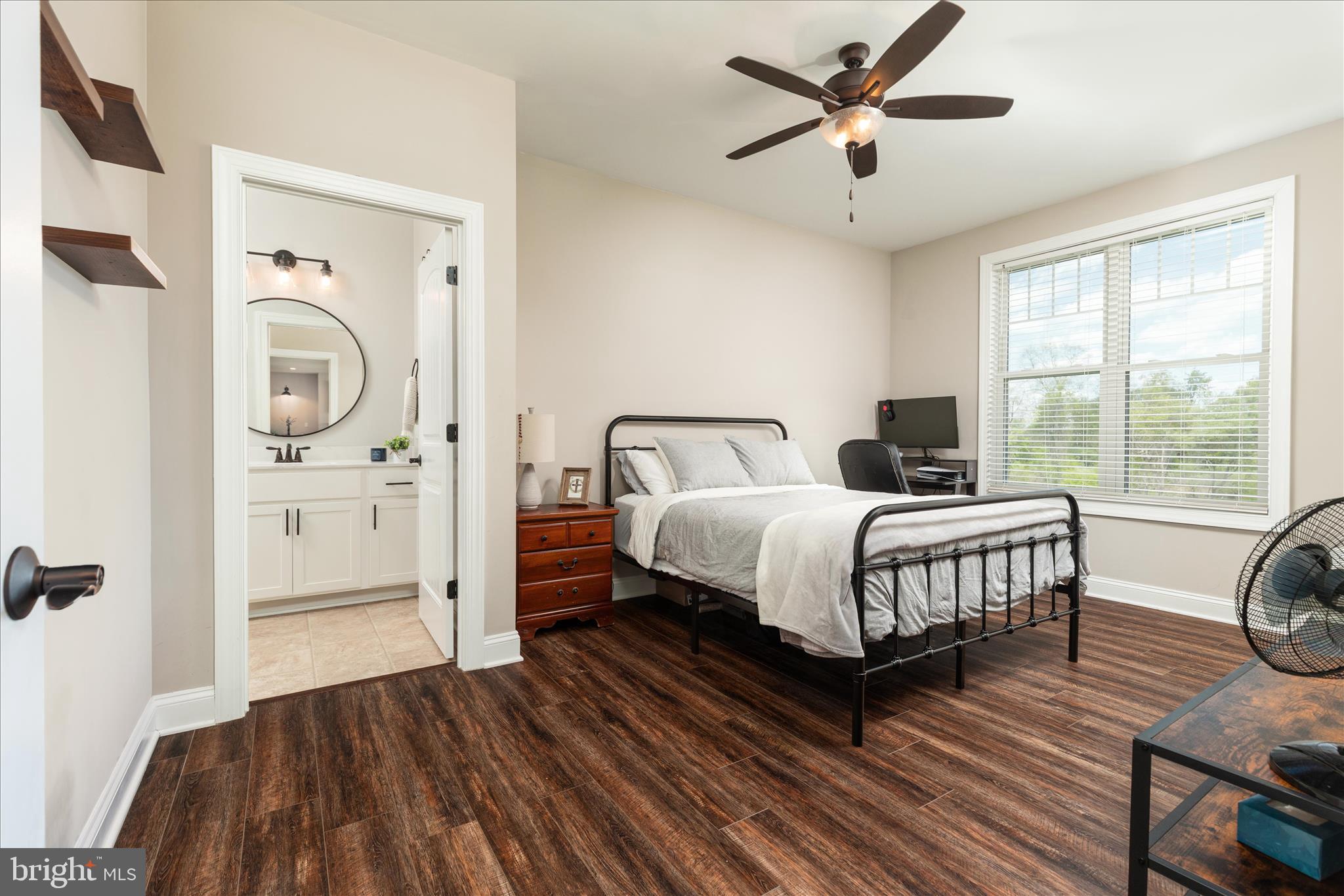 LOCUST LEVEL - Residential