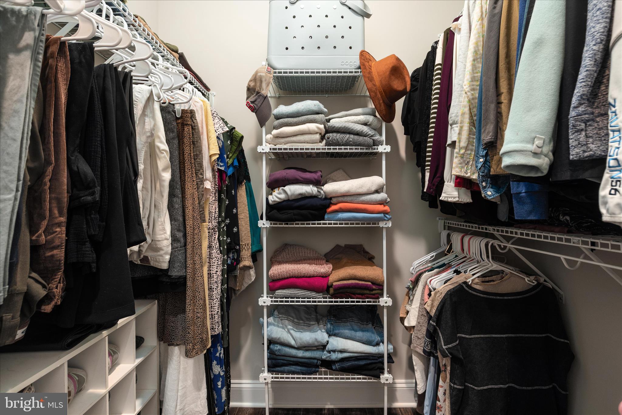 LOCUST LEVEL - Residential