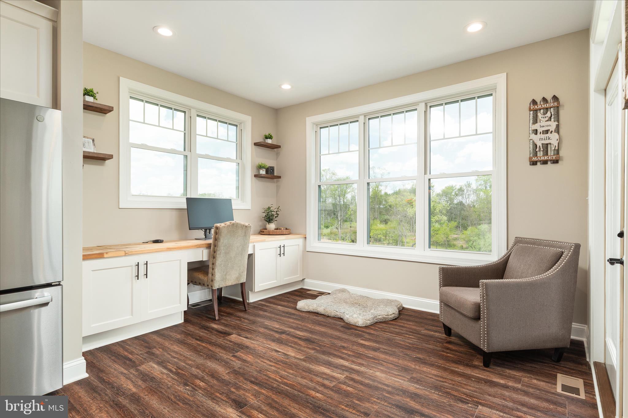 LOCUST LEVEL - Residential