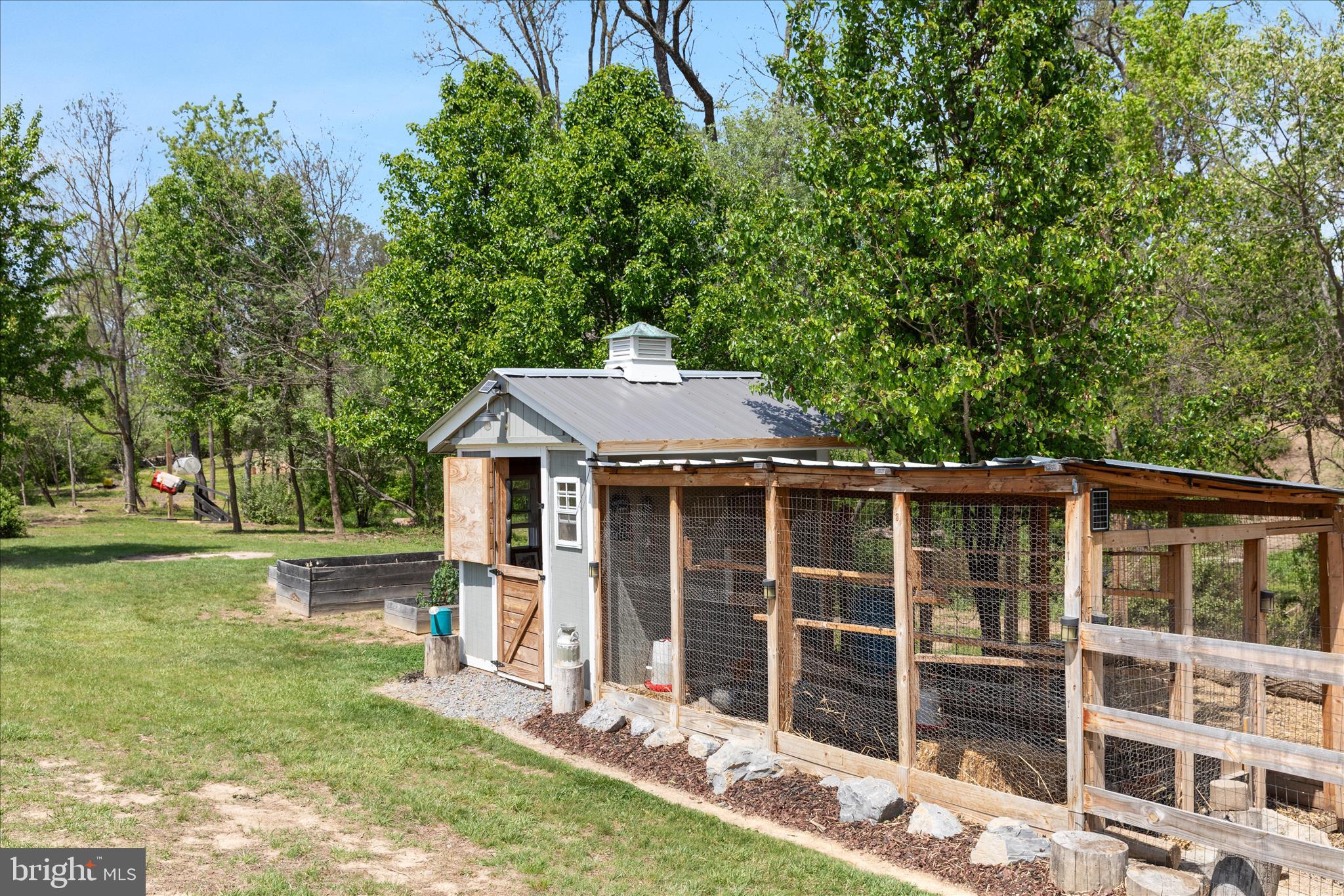 LOCUST LEVEL - Residential