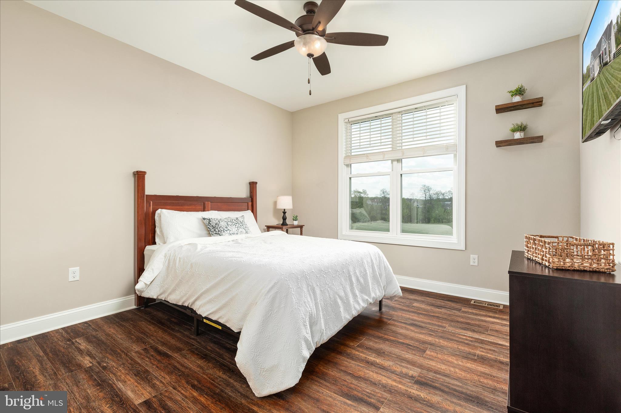 LOCUST LEVEL - Residential