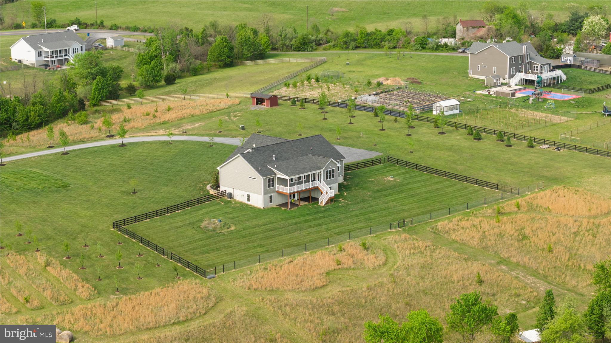 LOCUST LEVEL - Residential