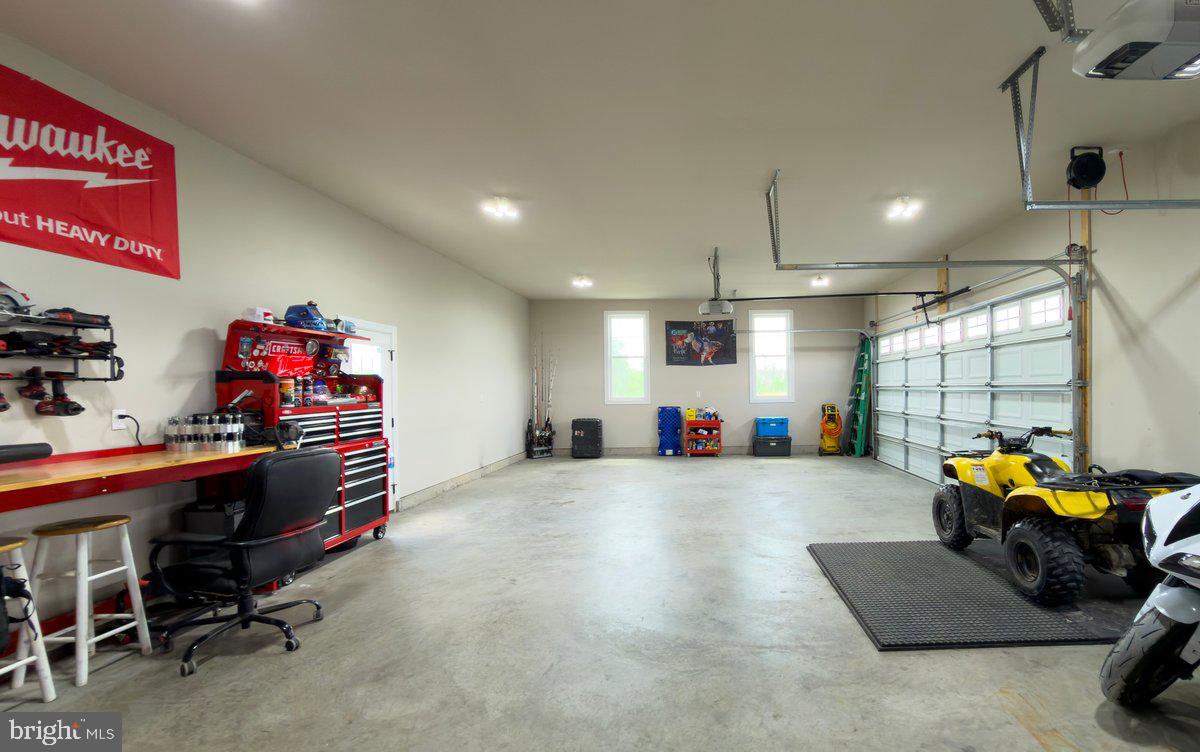 LOCUST LEVEL - Residential