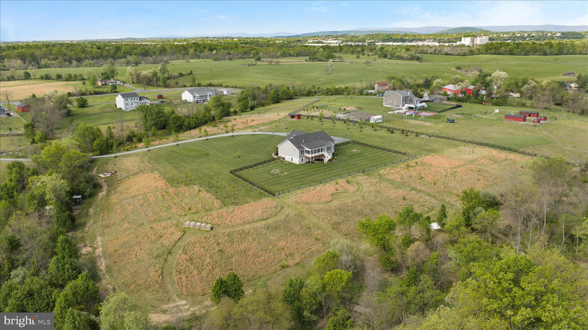 LOCUST LEVEL - Residential