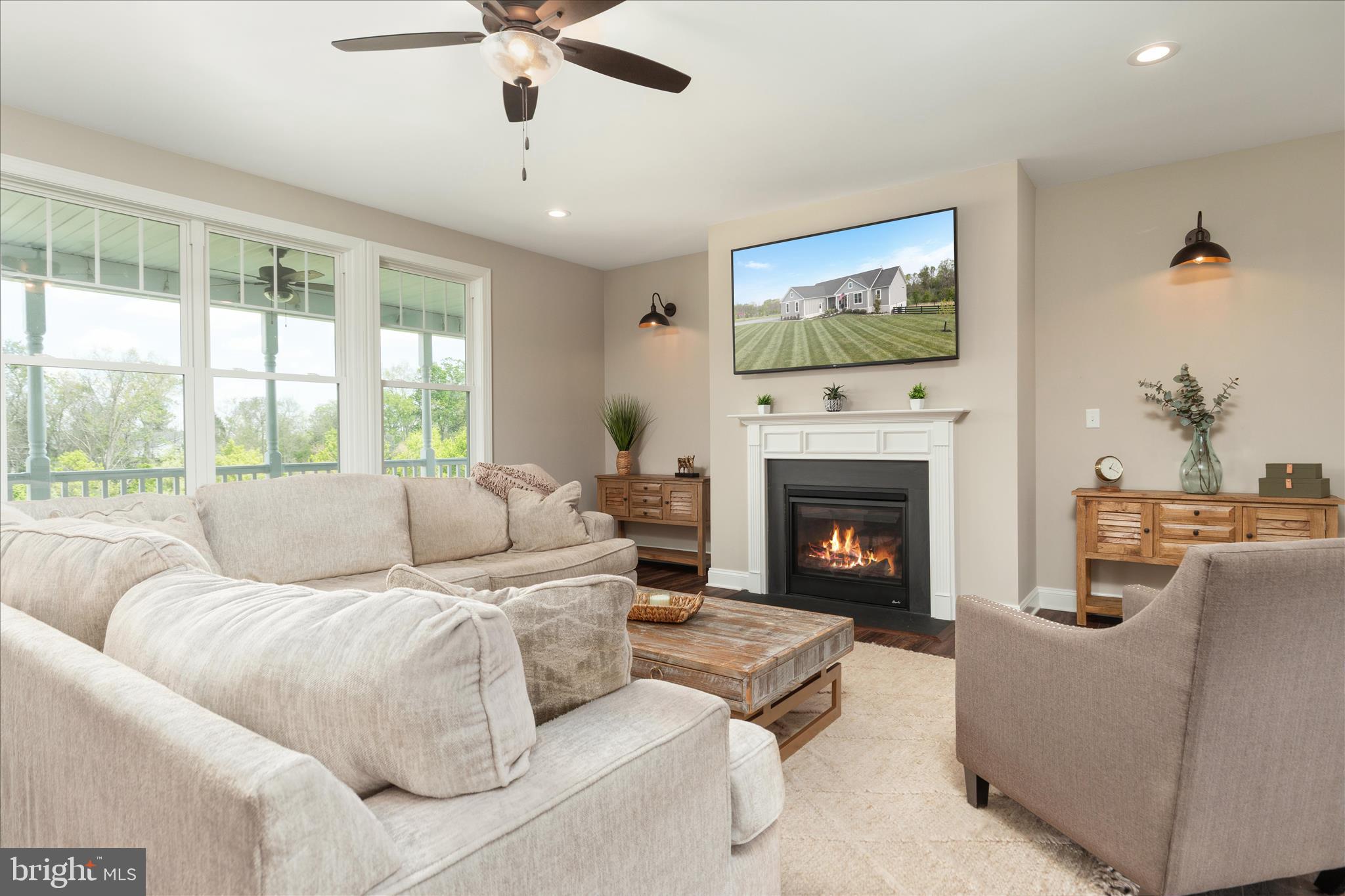 LOCUST LEVEL - Residential