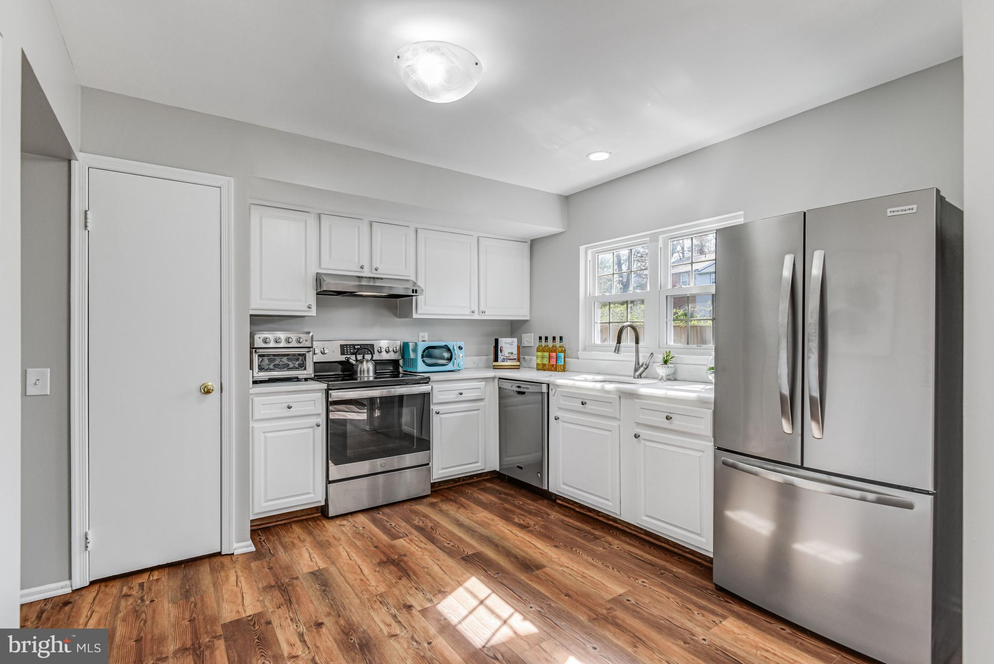 BURKE CENTRE - Residential