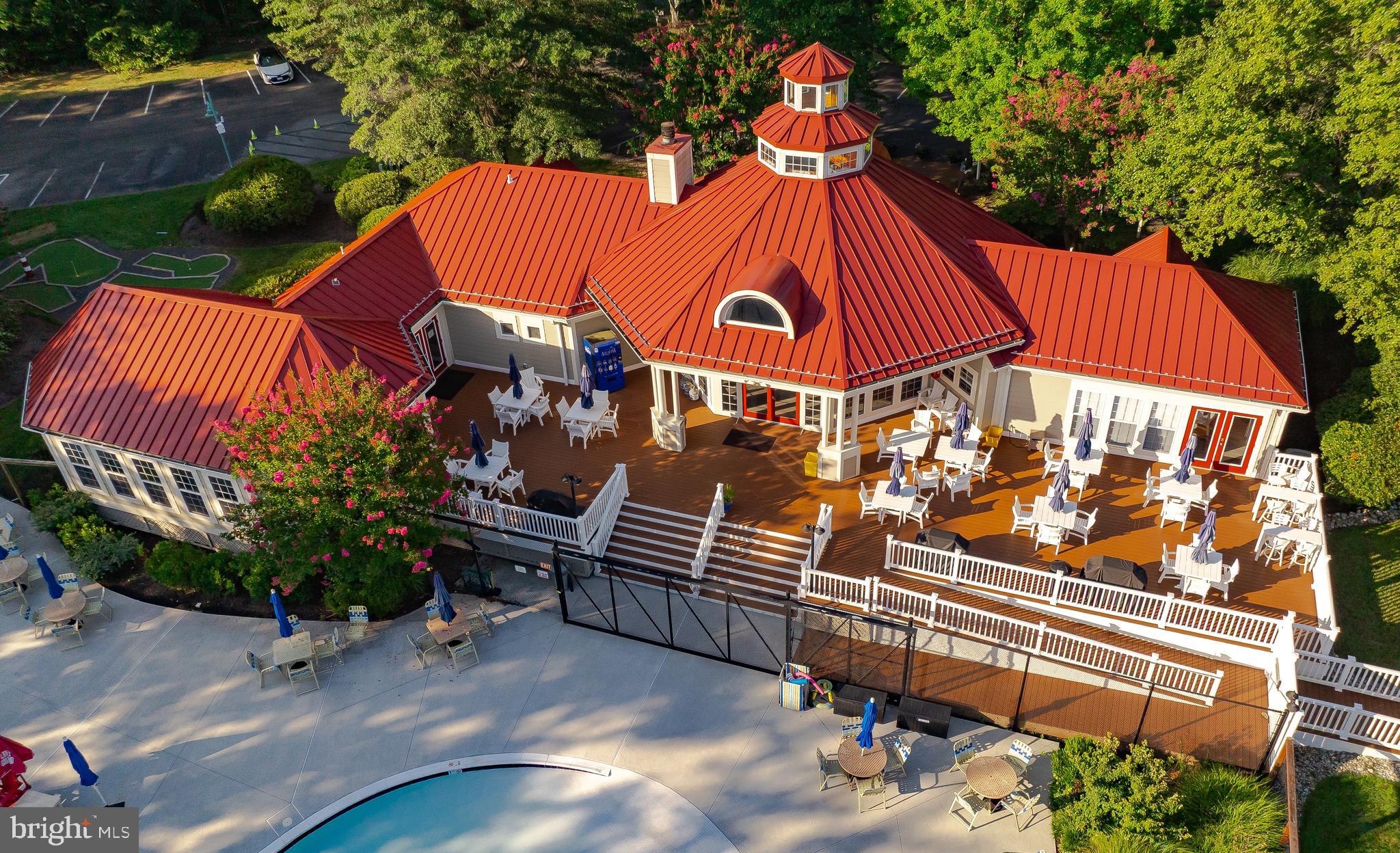 SOLOMANS LANDING CONDOMINIUMS - Residential