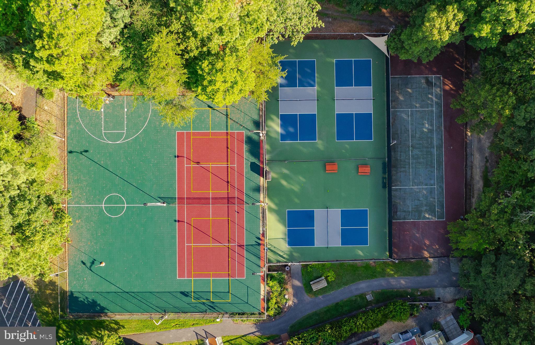 SOLOMANS LANDING CONDOMINIUMS - Residential