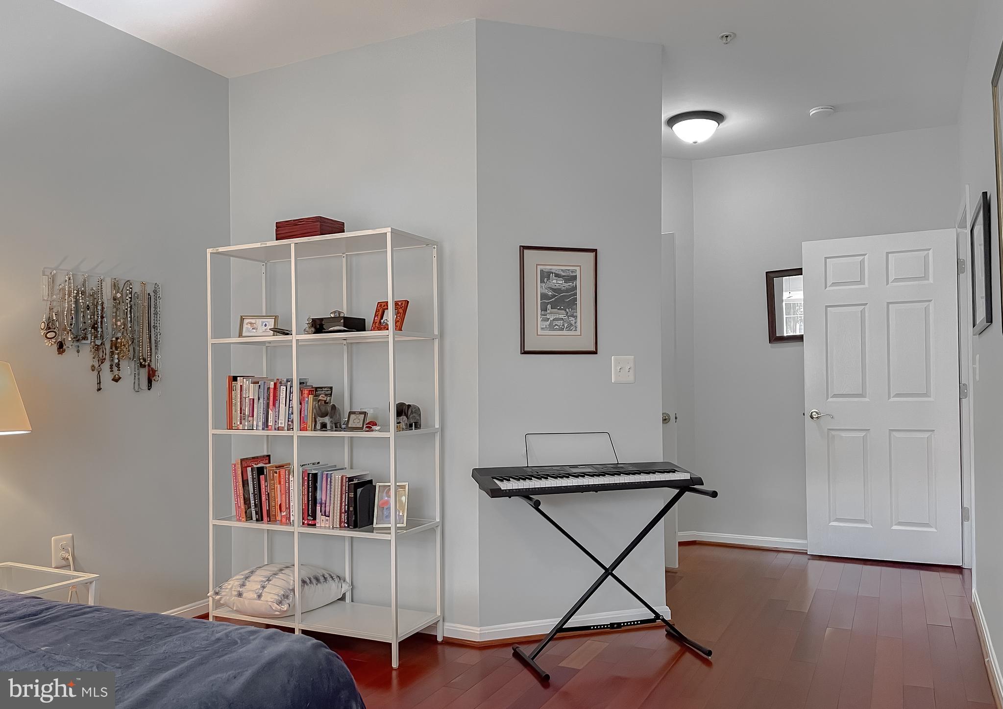 SOLOMANS LANDING CONDOMINIUMS - Residential