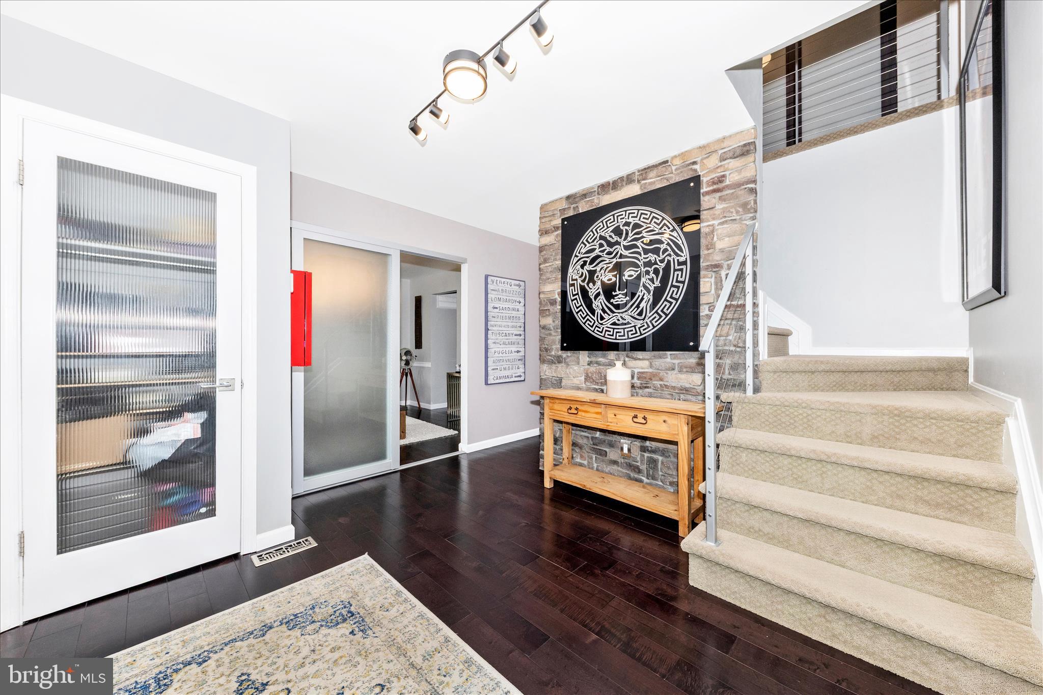 DERWOOD - Residential