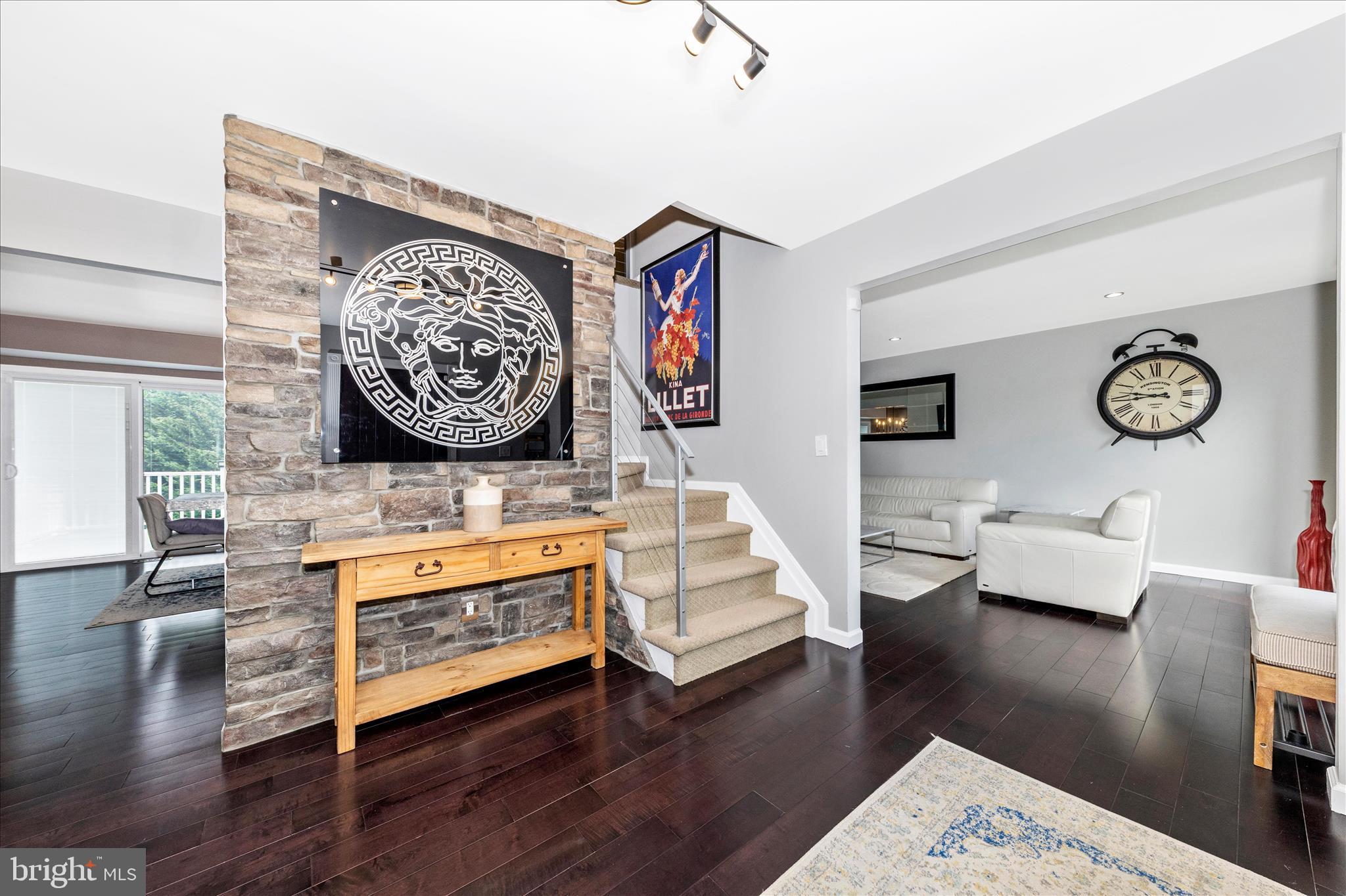 DERWOOD - Residential