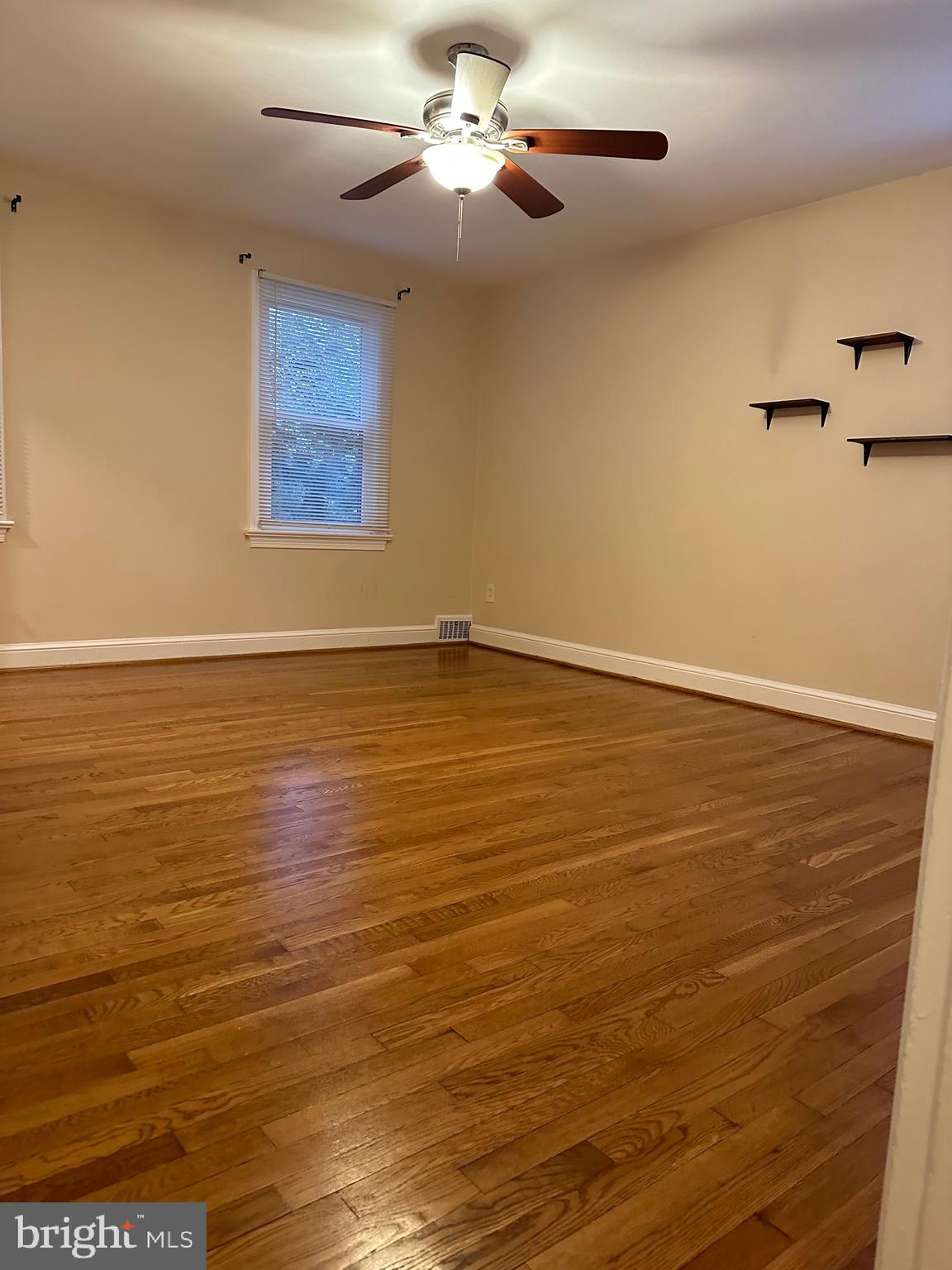 ARLINGTON - Residential Lease