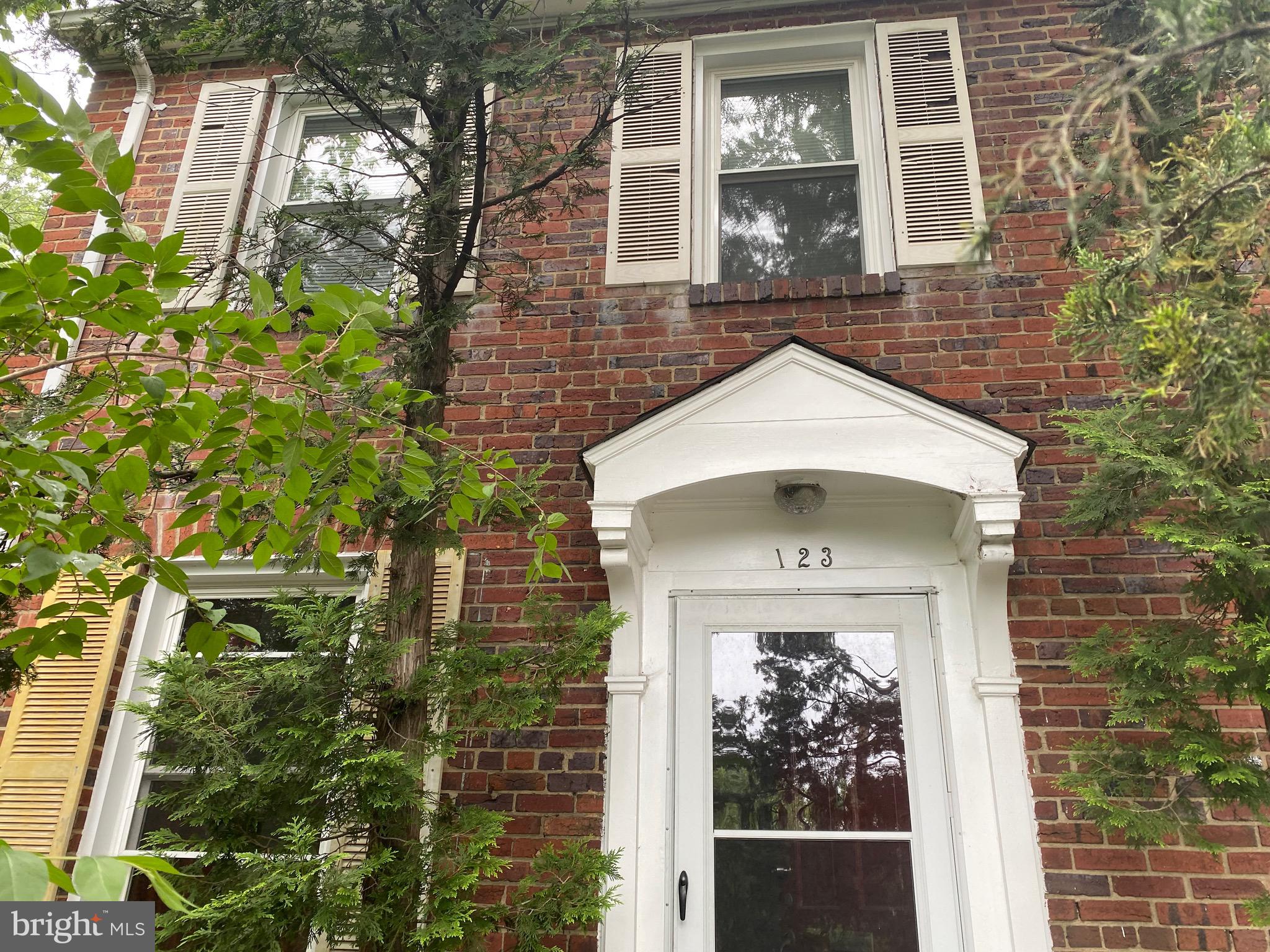 ARLINGTON - Residential Lease