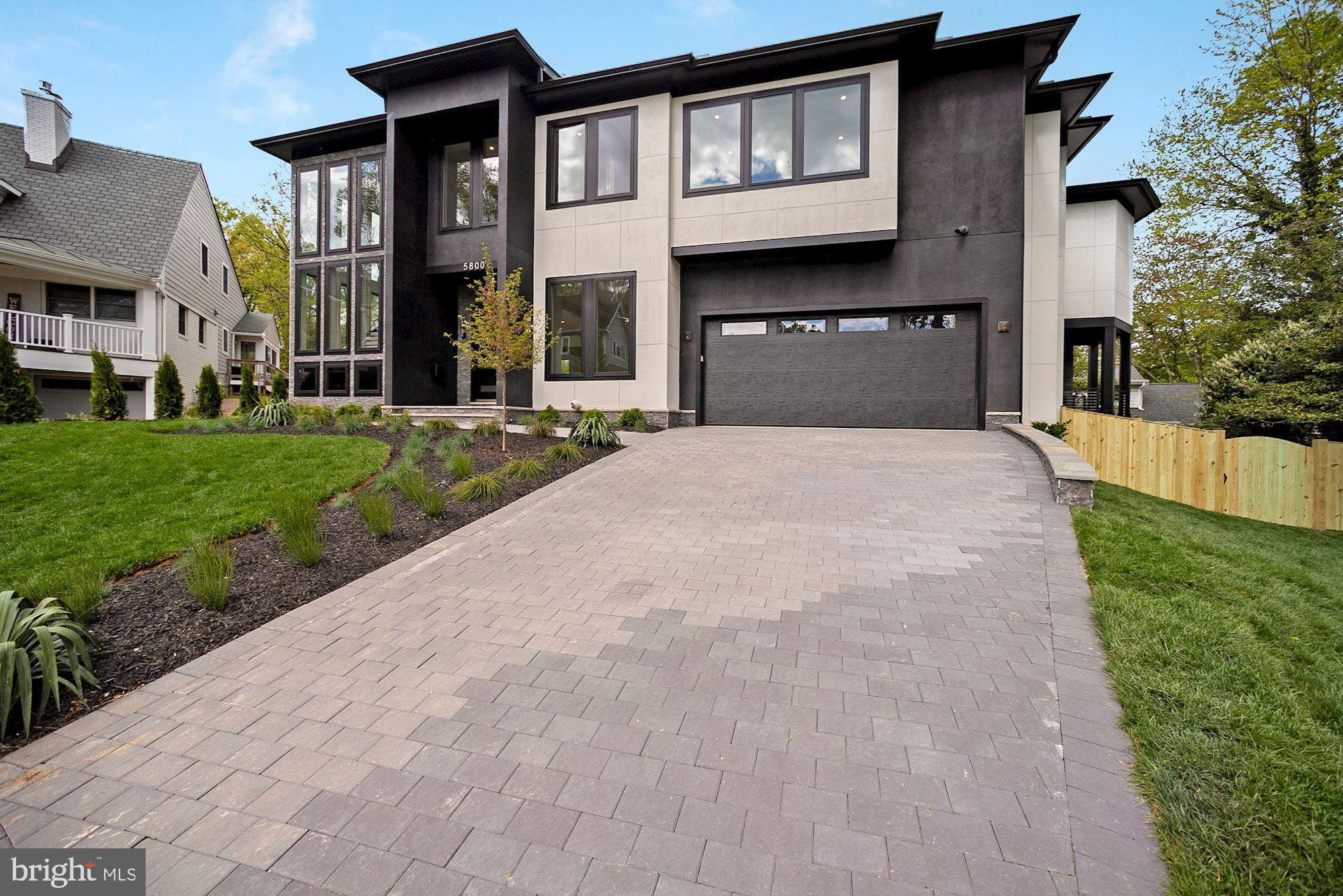 WILLIAMSBURG VILLAGE - Residential