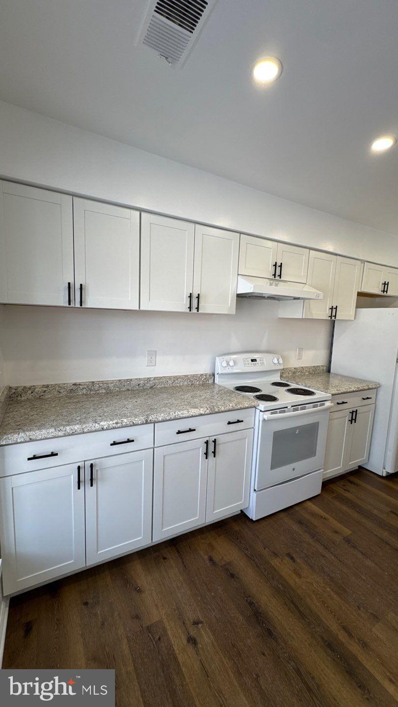 3837 LANSDALE COURT 83