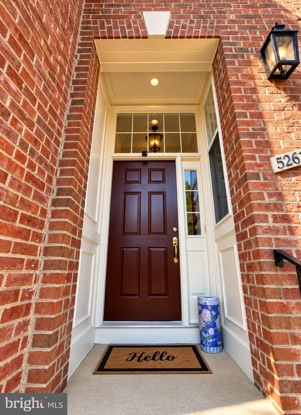 5264 COZY GLEN LANE