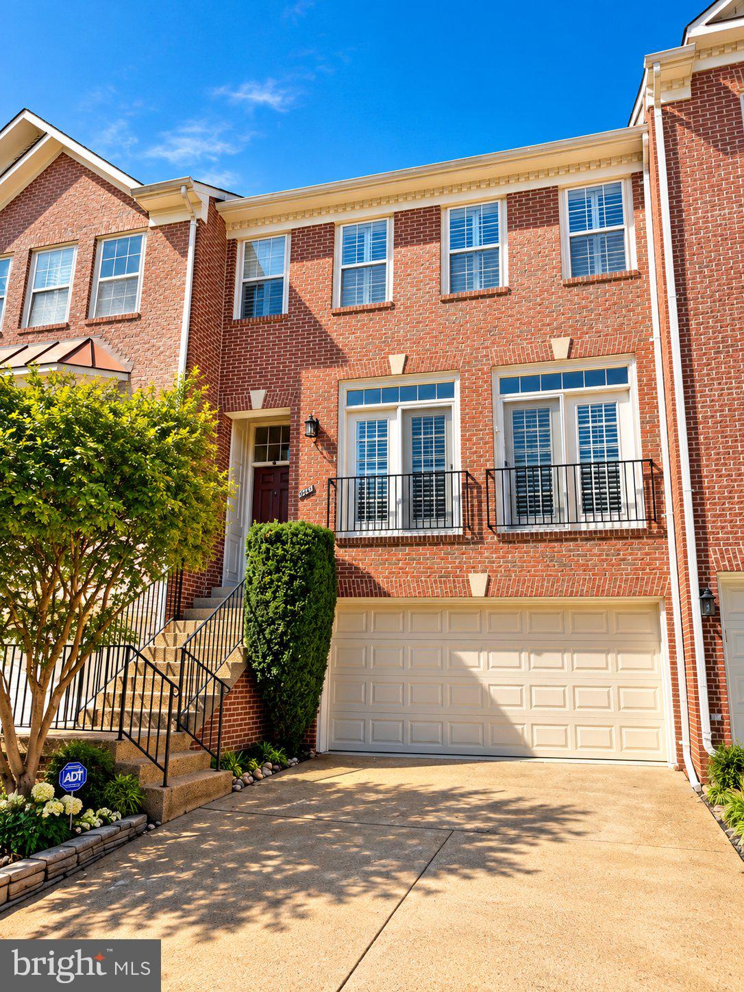 5264 COZY GLEN LANE