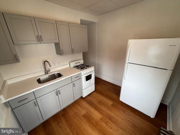 ROYAL SQUARE - Residential Lease