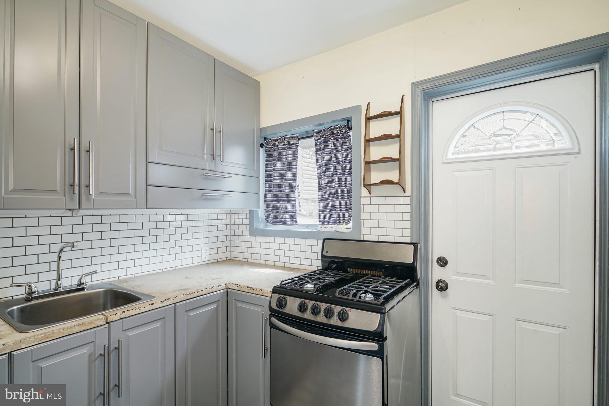 PORT RICHMOND - Residential