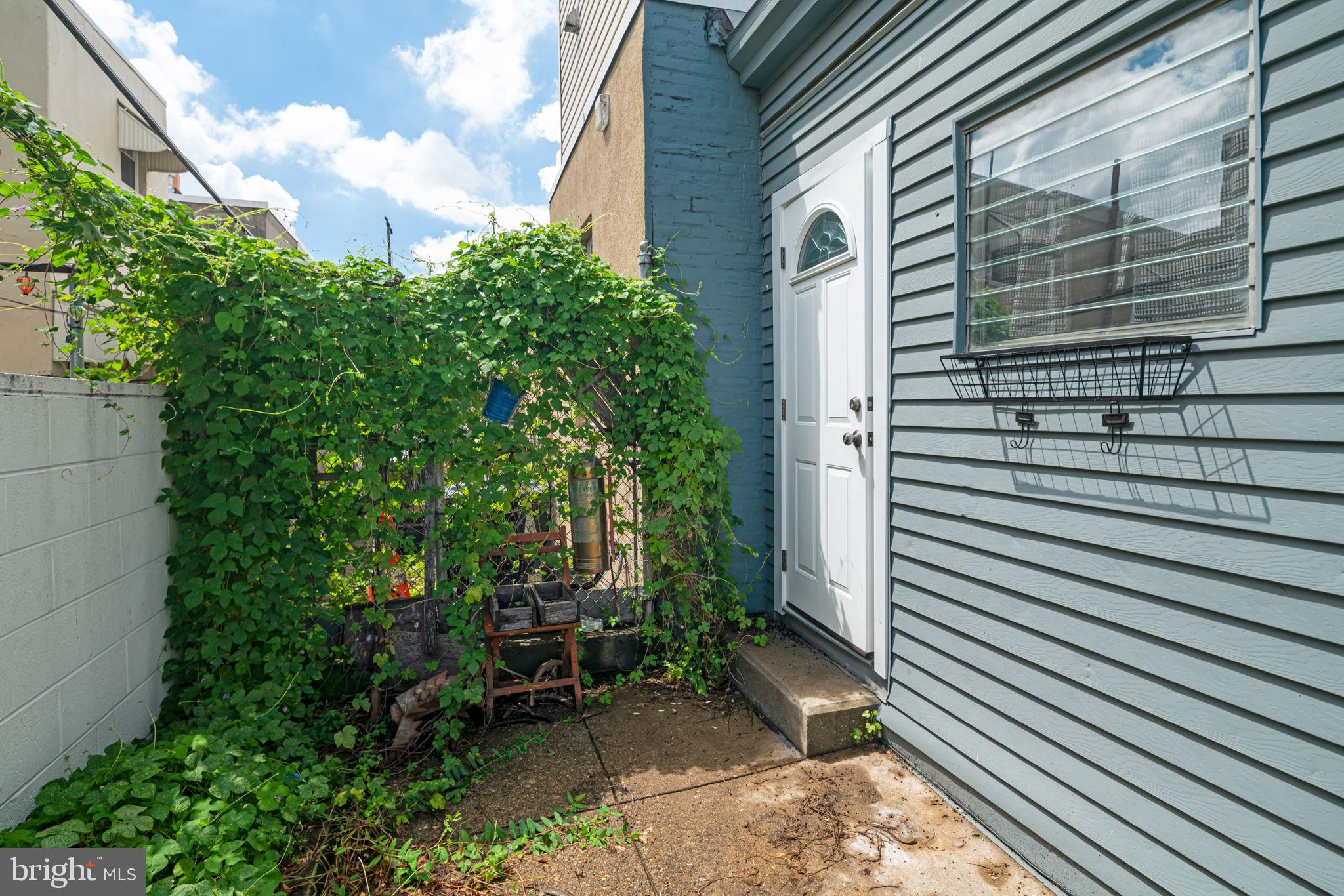 PORT RICHMOND - Residential