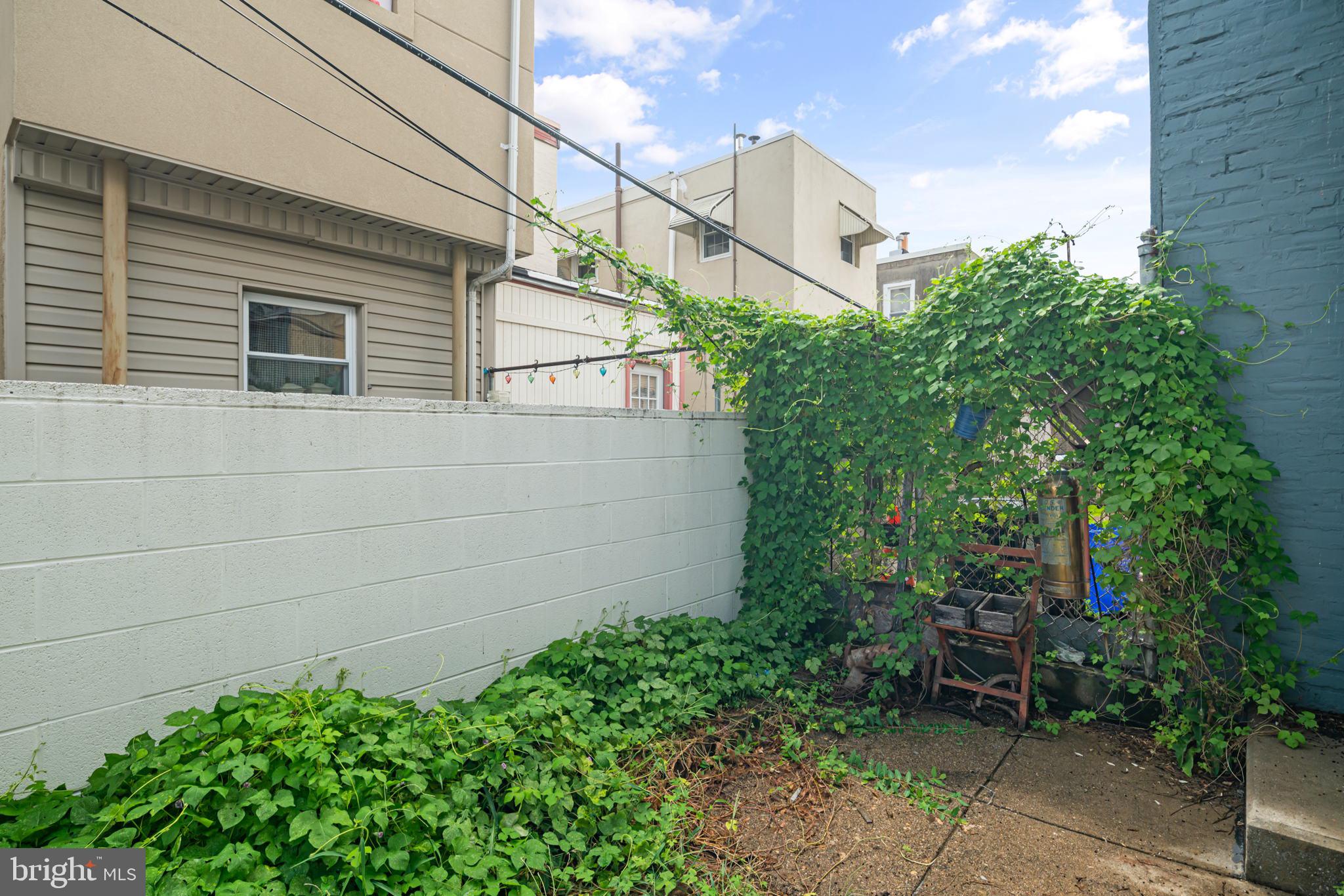 PORT RICHMOND - Residential