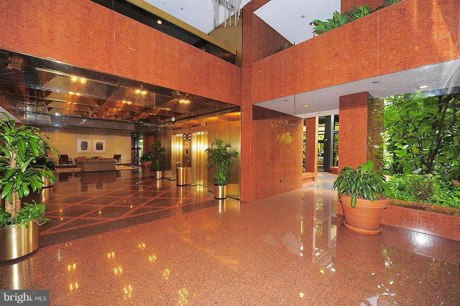 ATRIUM CONDO - Residential