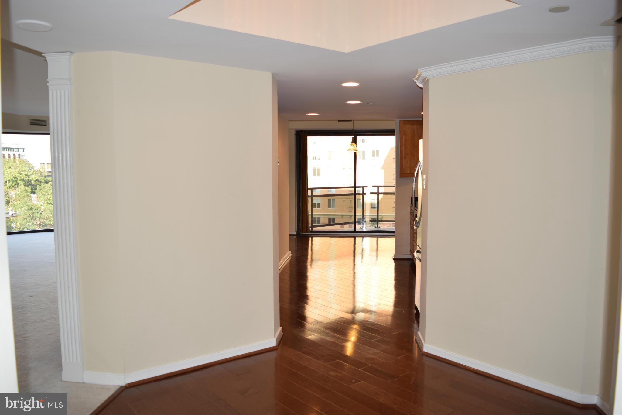 ATRIUM CONDO - Residential