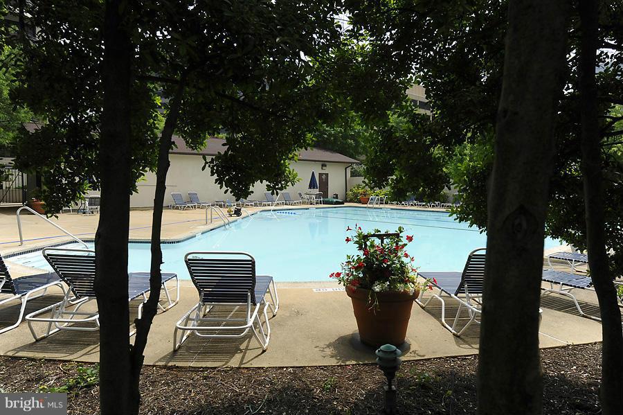 ATRIUM CONDO - Residential