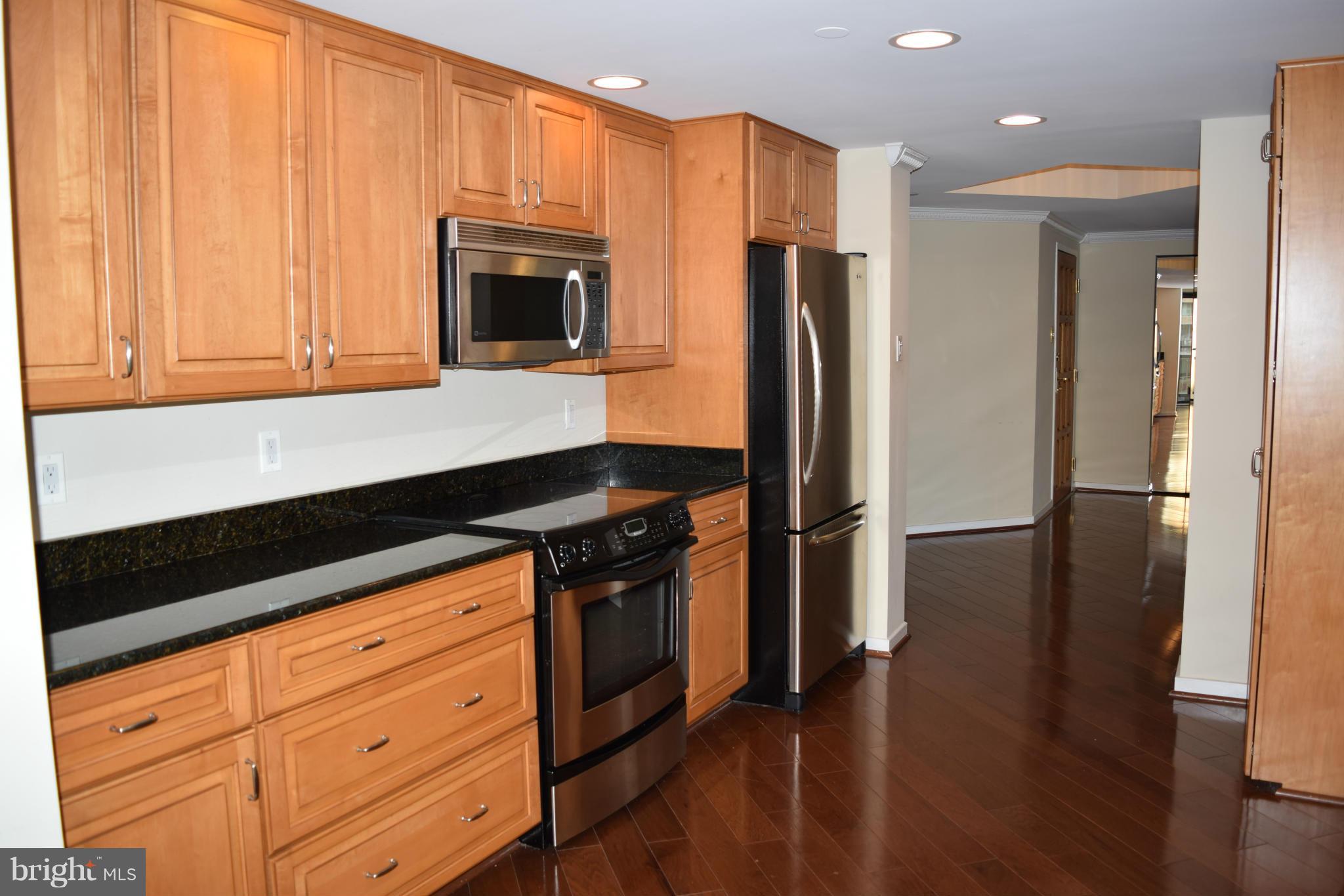 ATRIUM CONDO - Residential