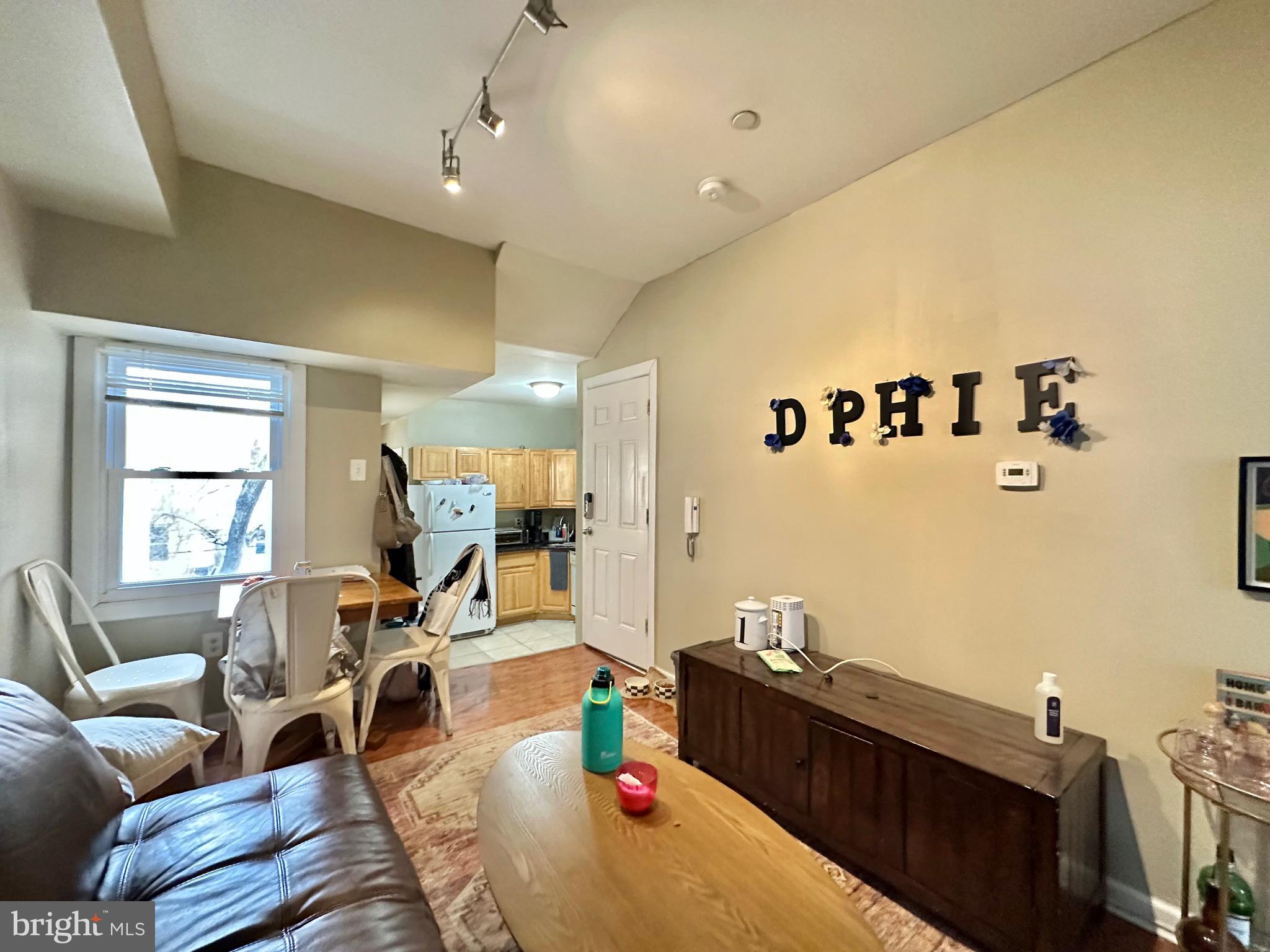 TEMPLE UNIVERSITY - Residential Lease