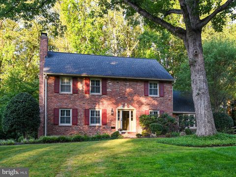 5024 KINGSTON DRIVE ANNANDALE VA 22003