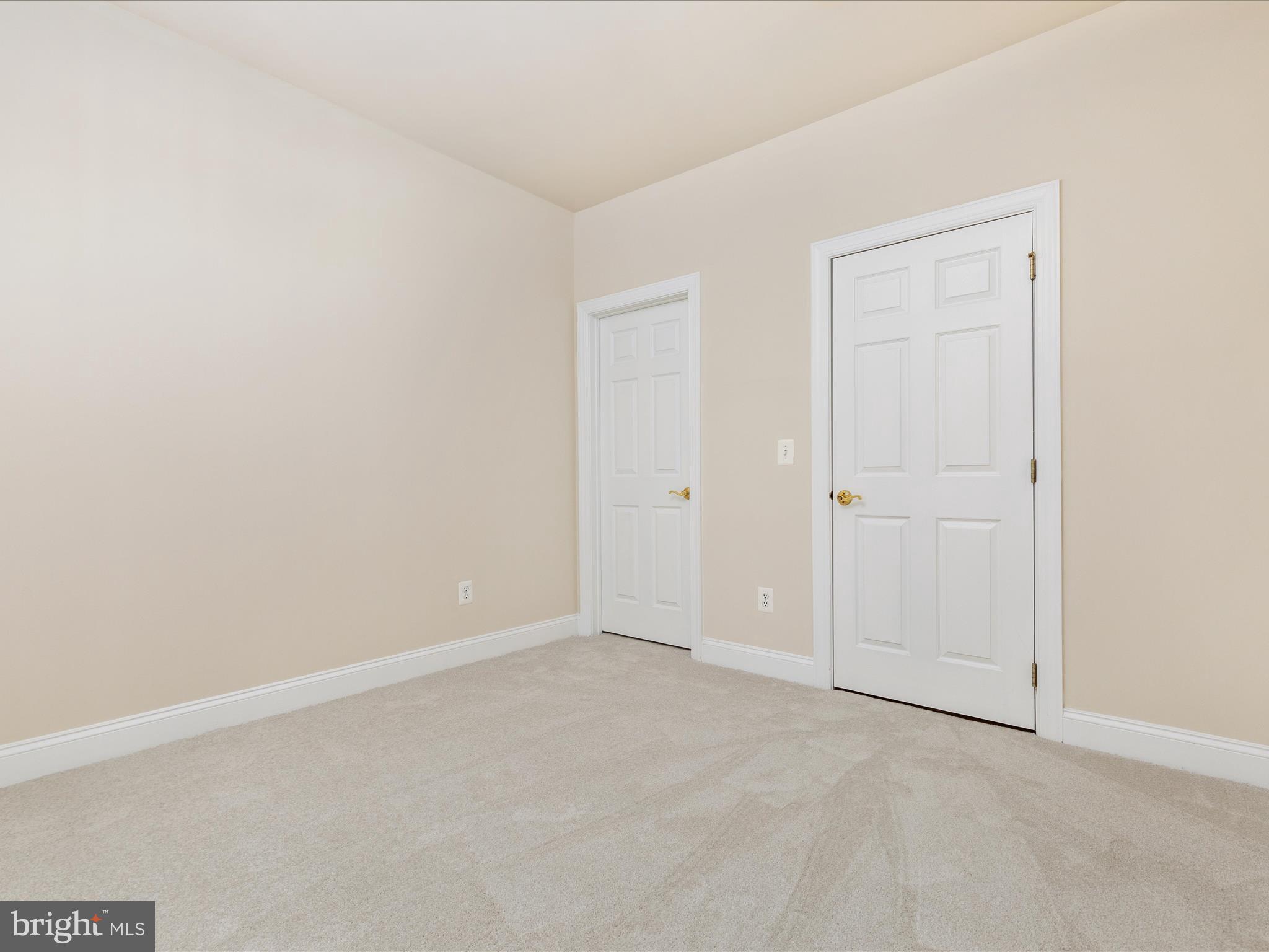 REGENCY AT DOMINION VALLEY - Residential