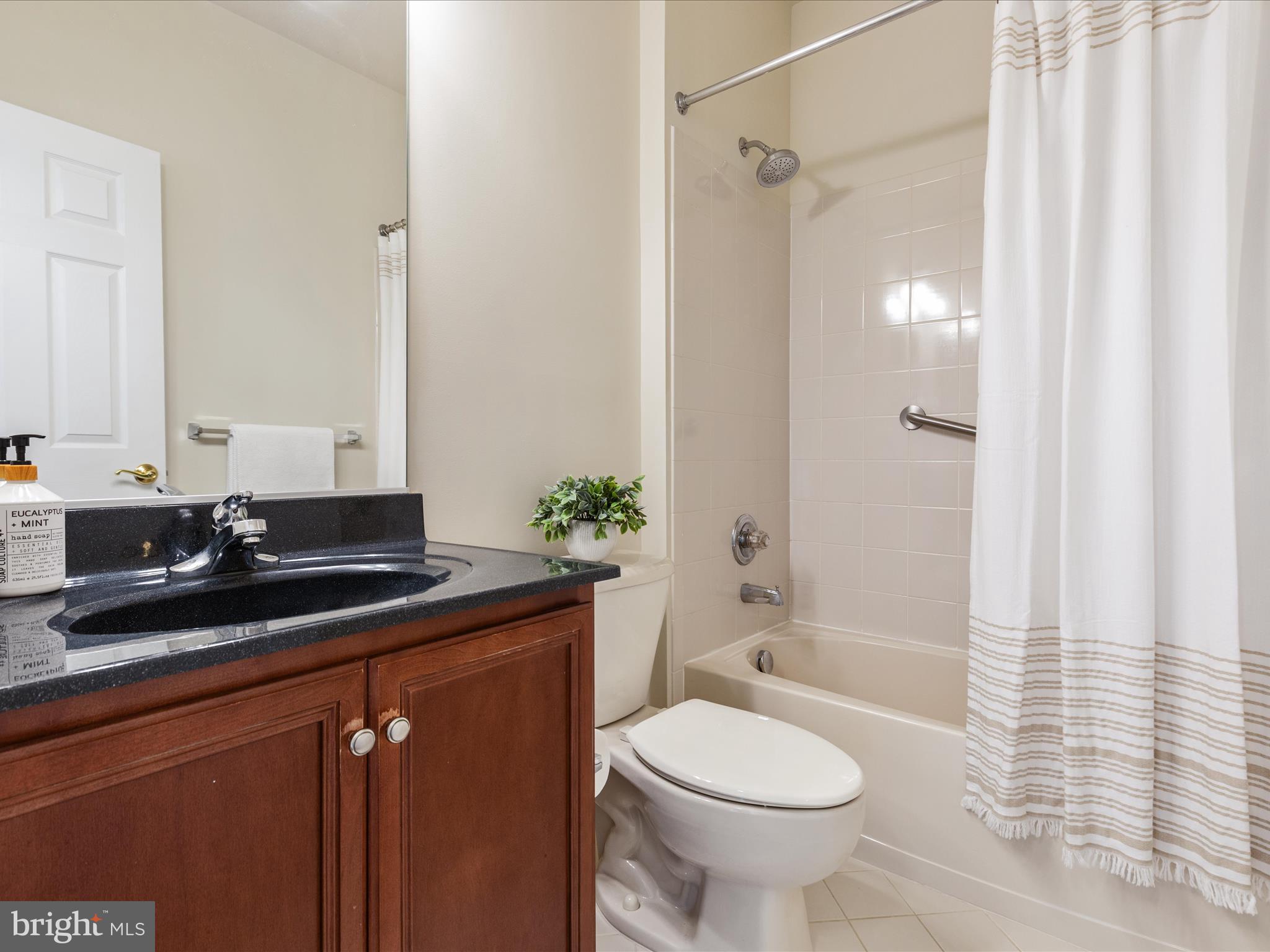 REGENCY AT DOMINION VALLEY - Residential