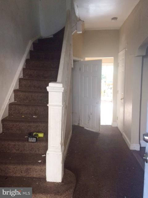 PARK CIRCLE - Residential