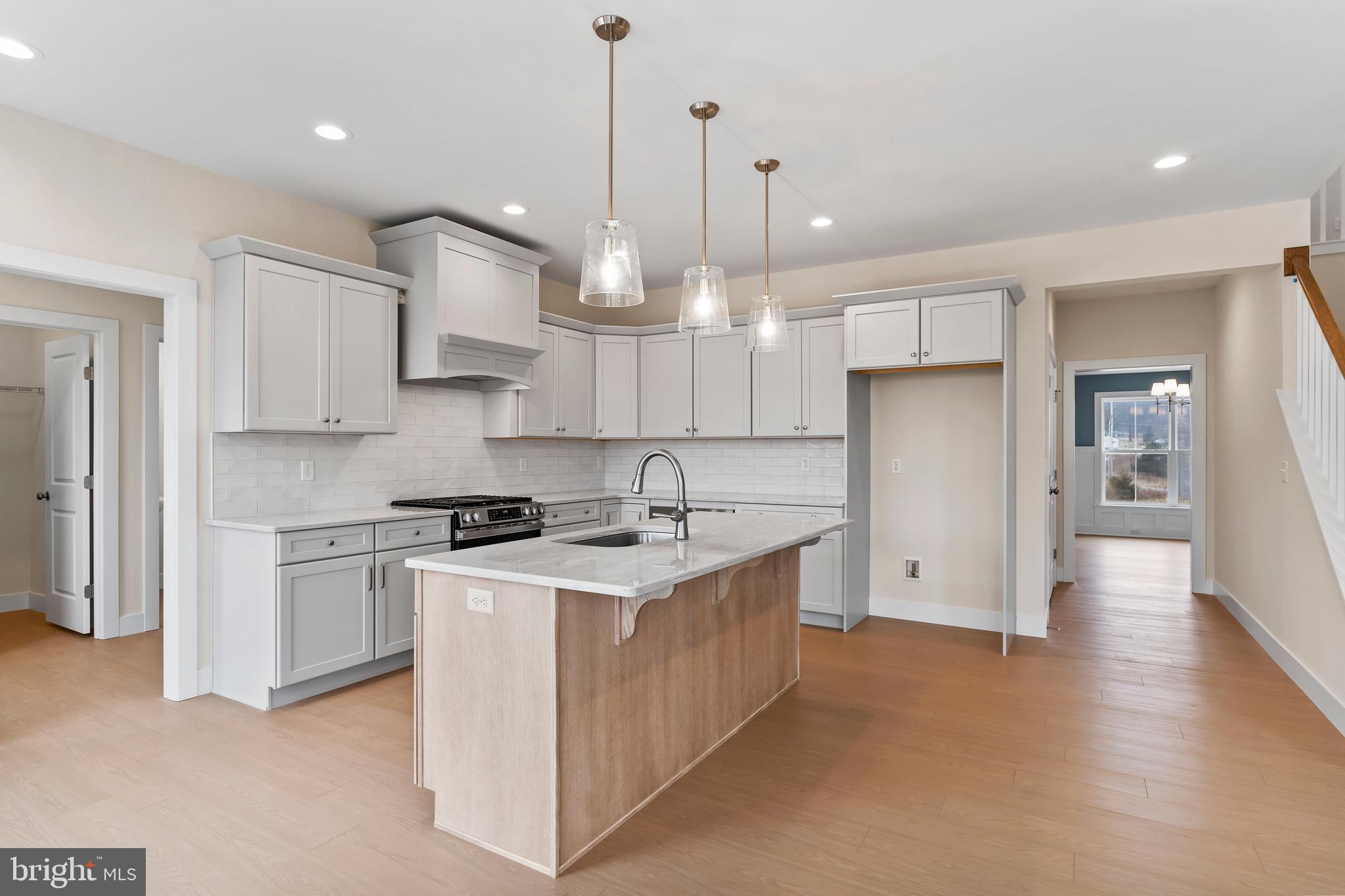 FOREVERGREEN FARMS - Residential