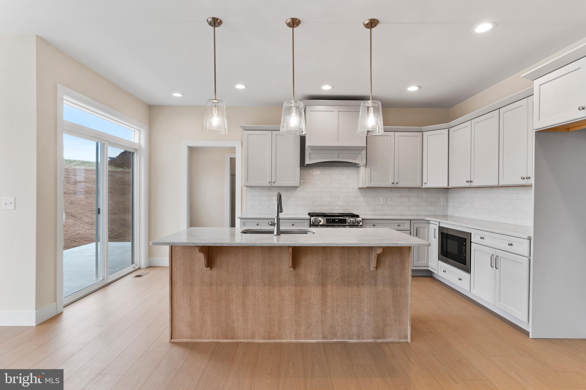 FOREVERGREEN FARMS - Residential